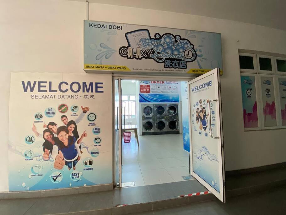 Cozy Twin Galaxy Studio Netflix 4 Pax JB City