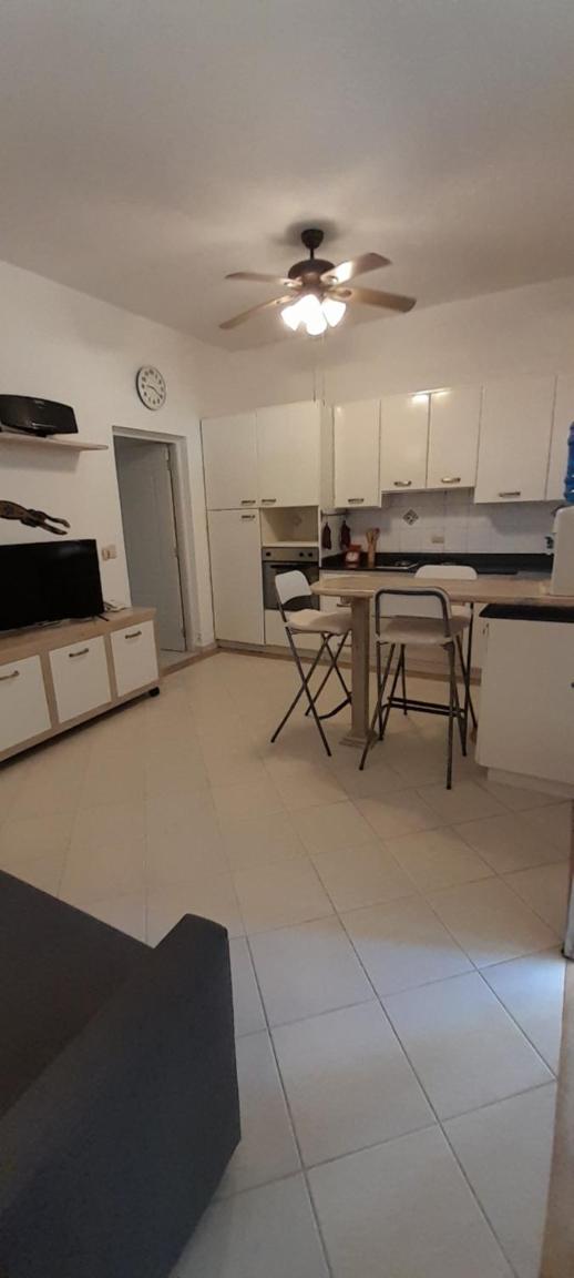 Cozy apartment near beach.