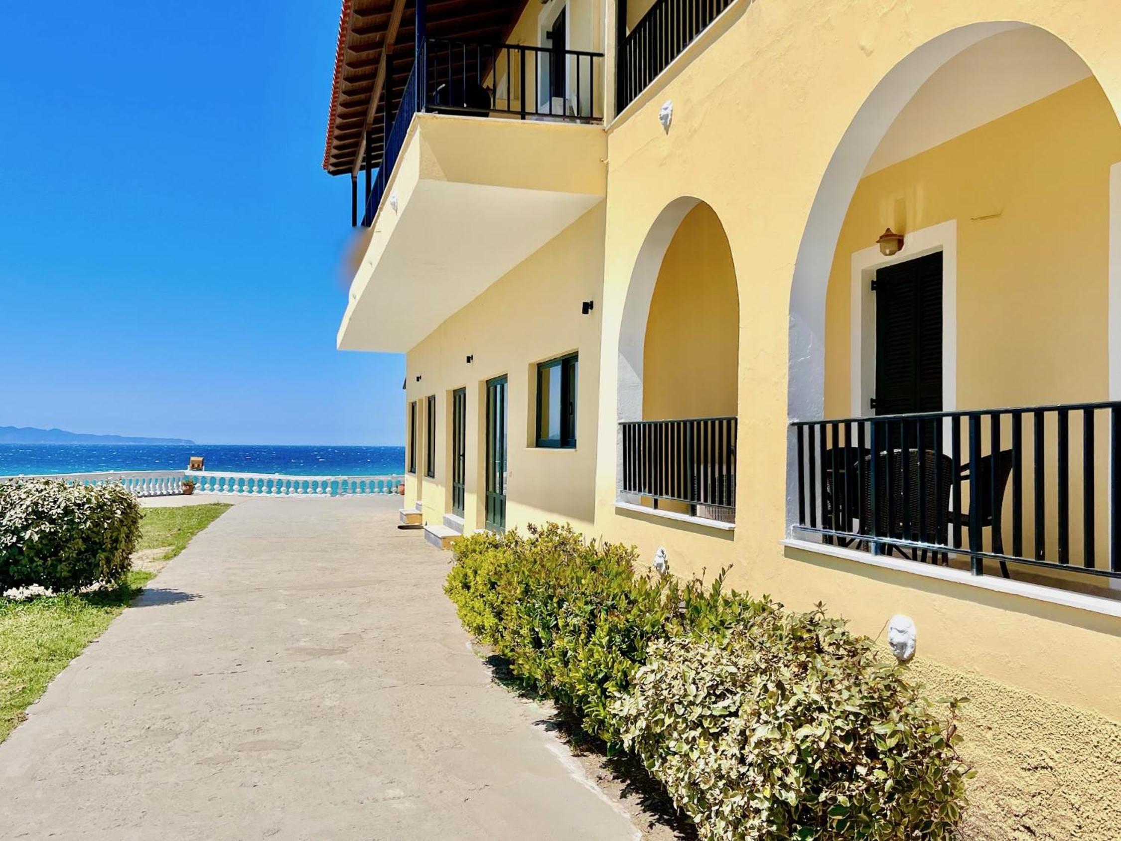 Beachfront Villa Bellevue by DadoVillas
