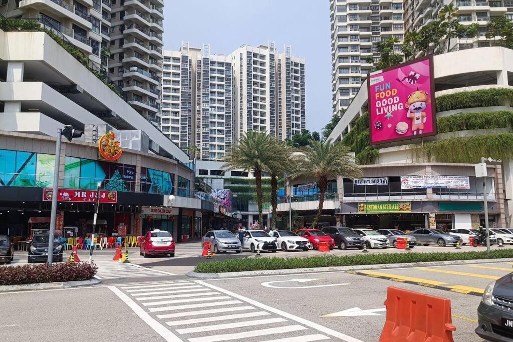 Johor Bahru Danga Bay Country Garden 2BR 18 Home+