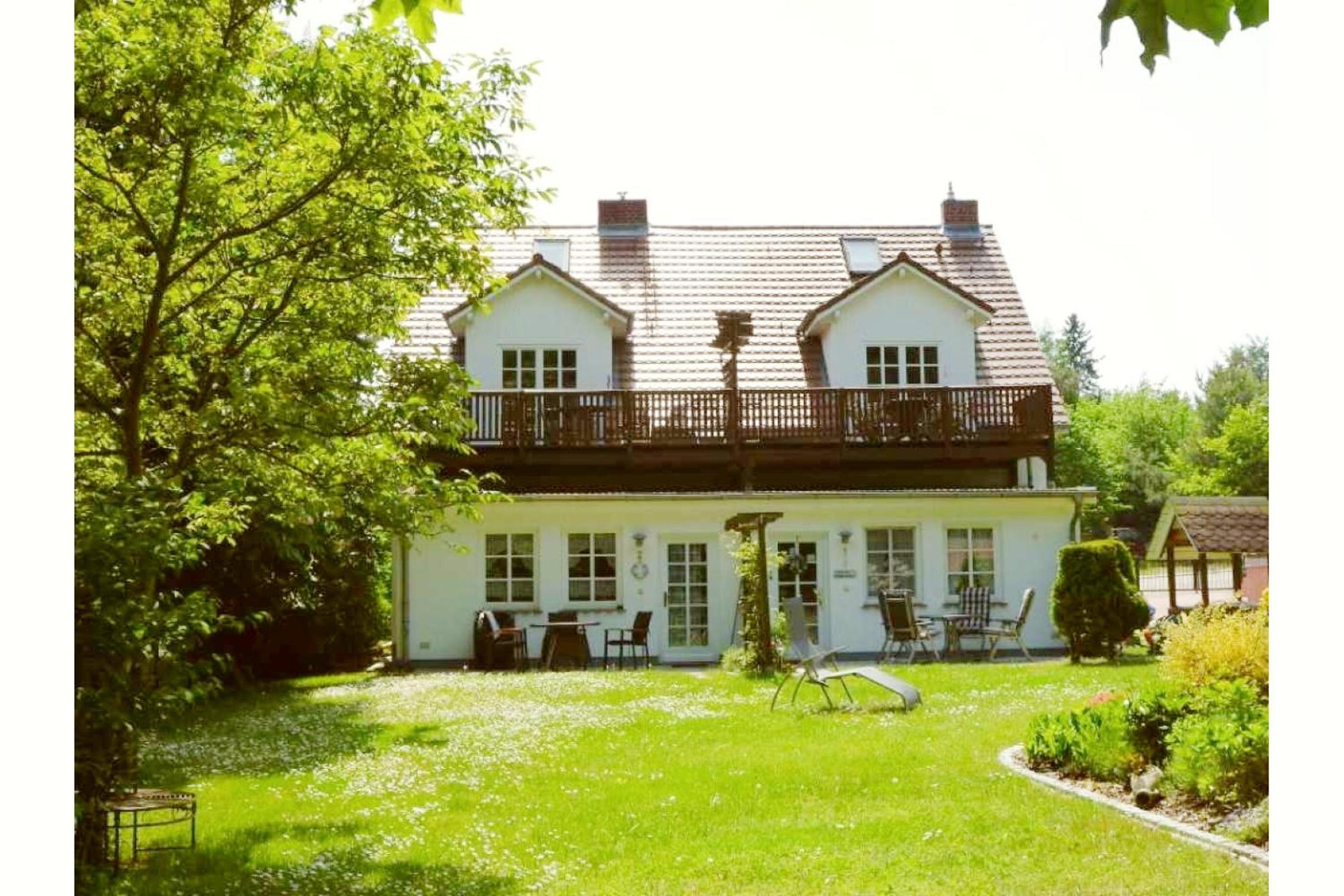 Blau-Weiss Goethestrasse 1 Ferienwohnung 4