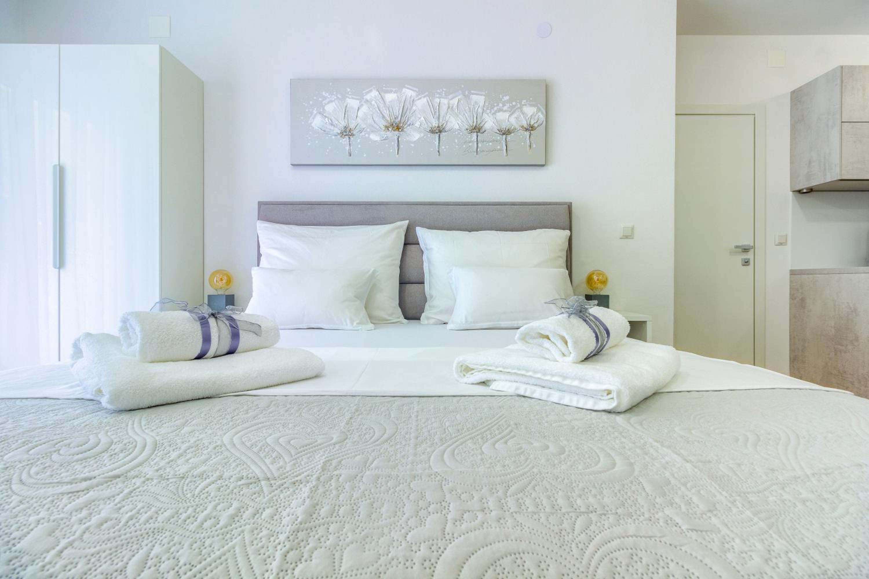 White Residence Luxury Apartment Bibinje