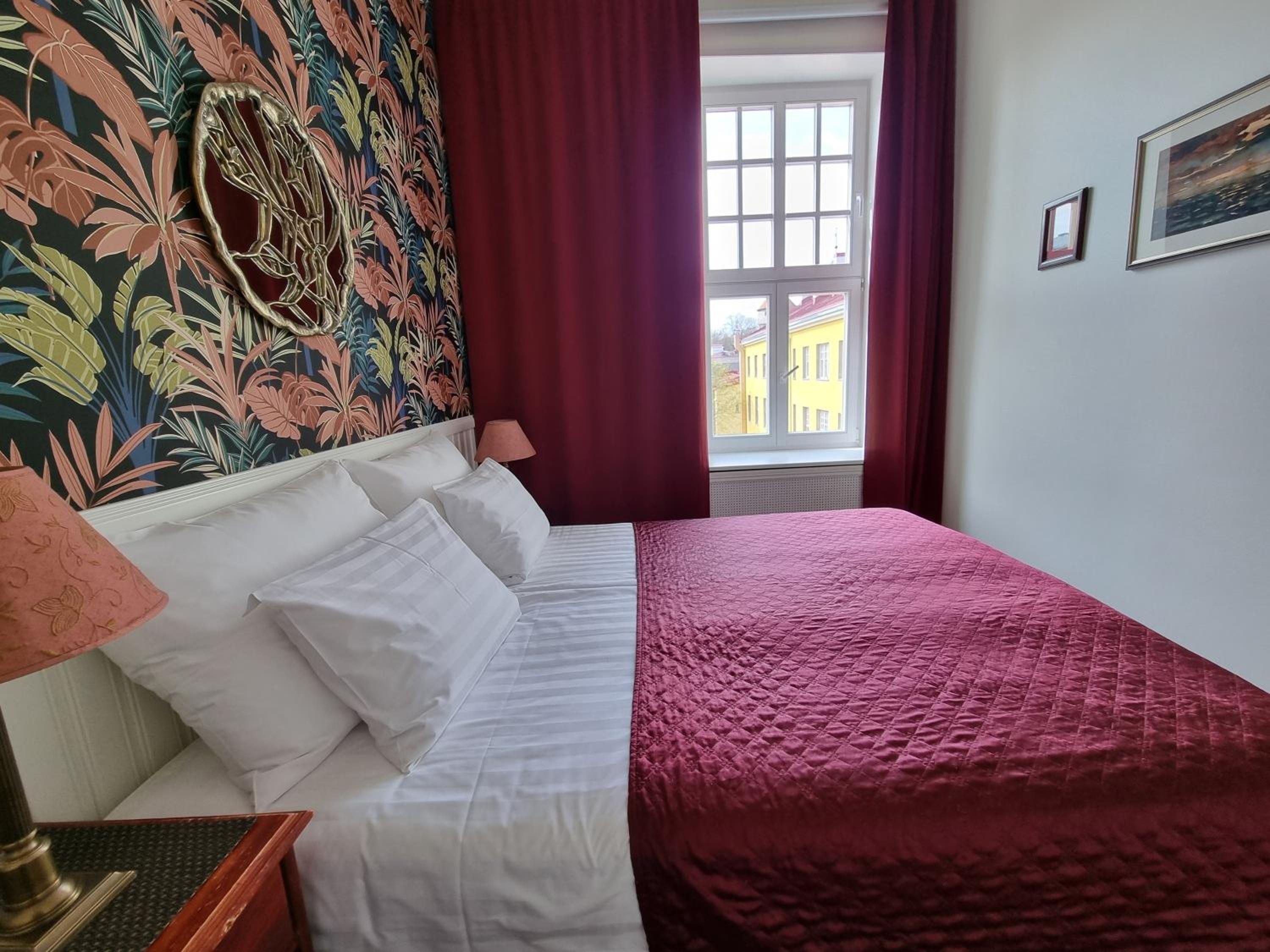 Classic Apartments in Old Town