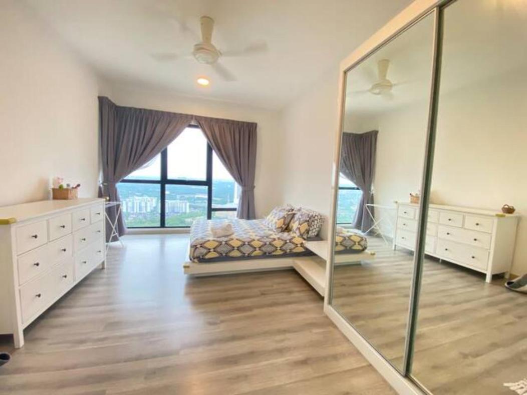 High Floor Cozy Southkey Mosaic Netflix 4Pax