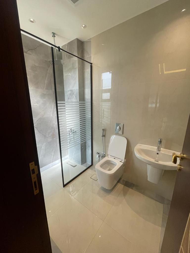 Al Narjes Villas & Apartments