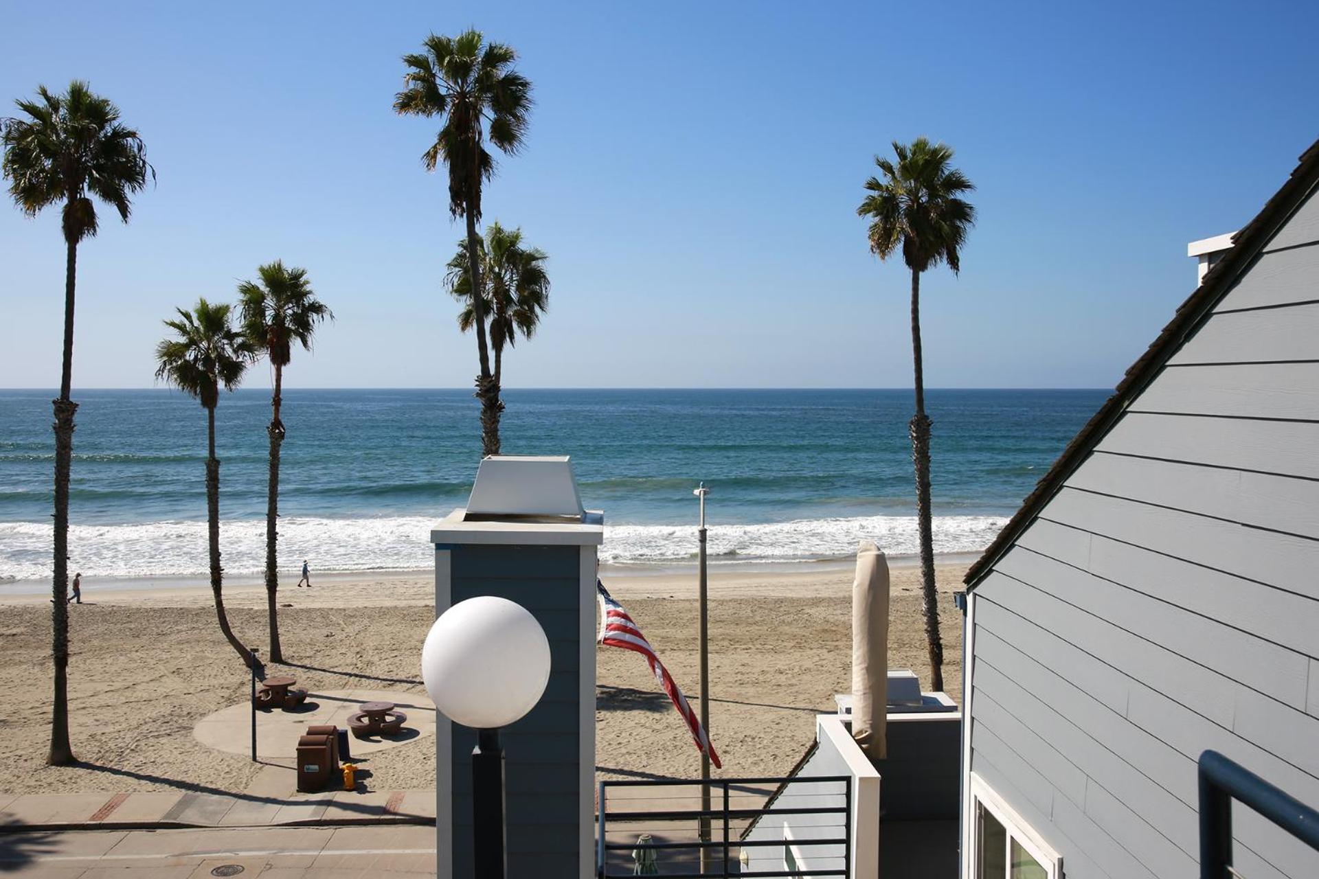 Pacifica Strand Unit 15 view 2