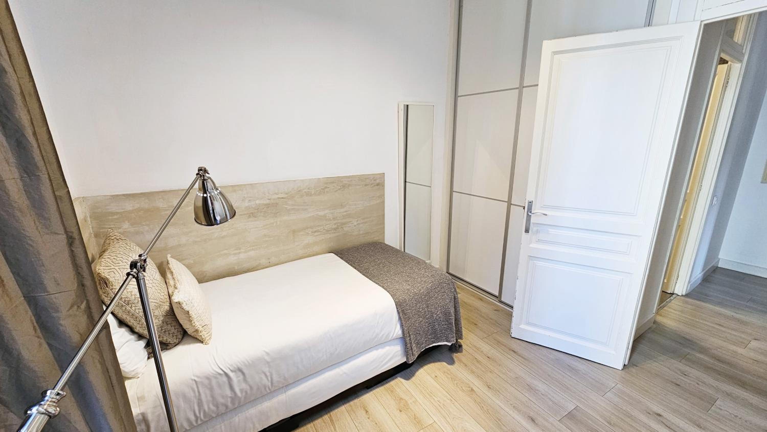 Click&Flat Seneca Suites