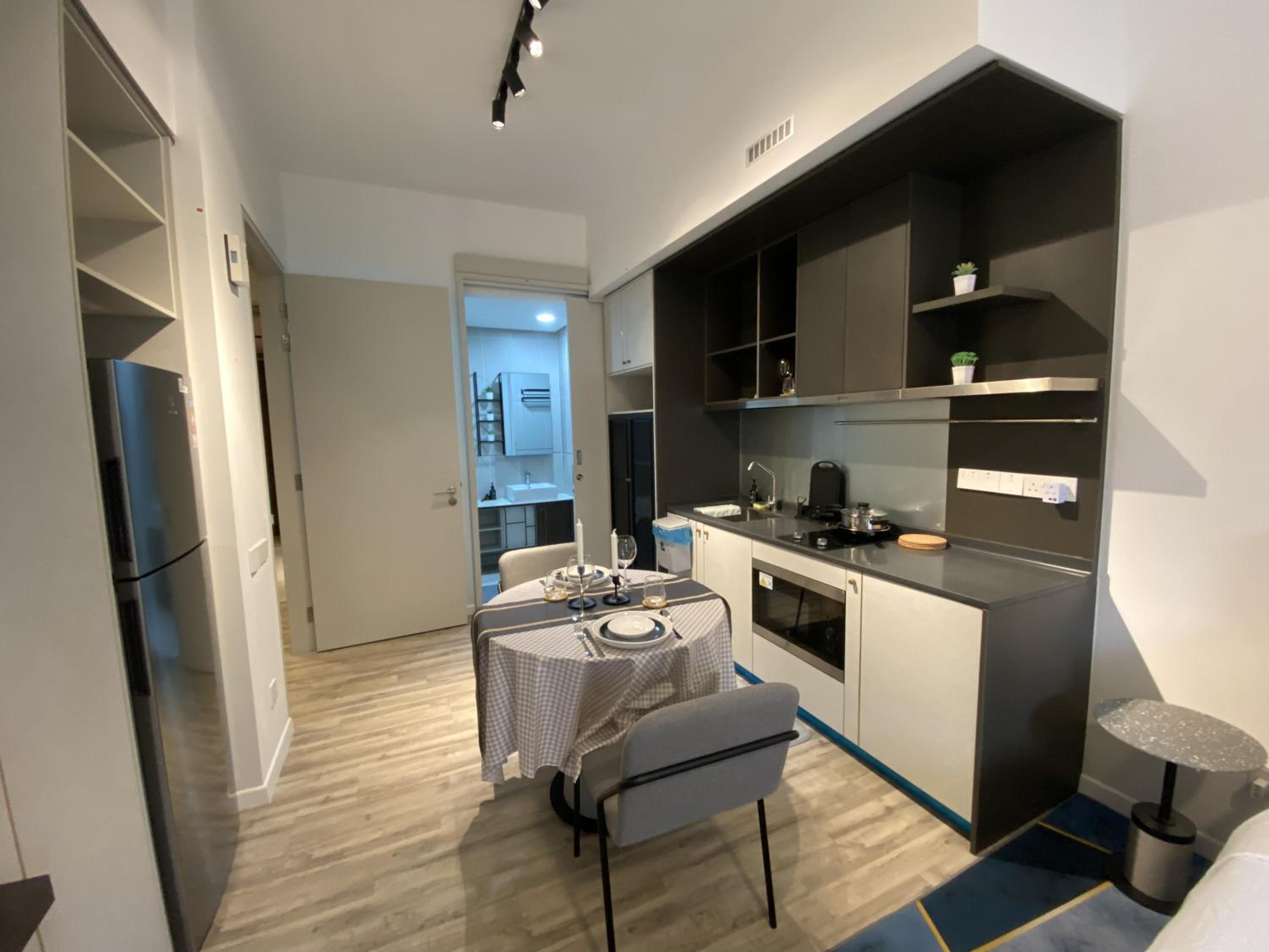 Mid Valley 3km away 360 sq ft Millerz Sq studio