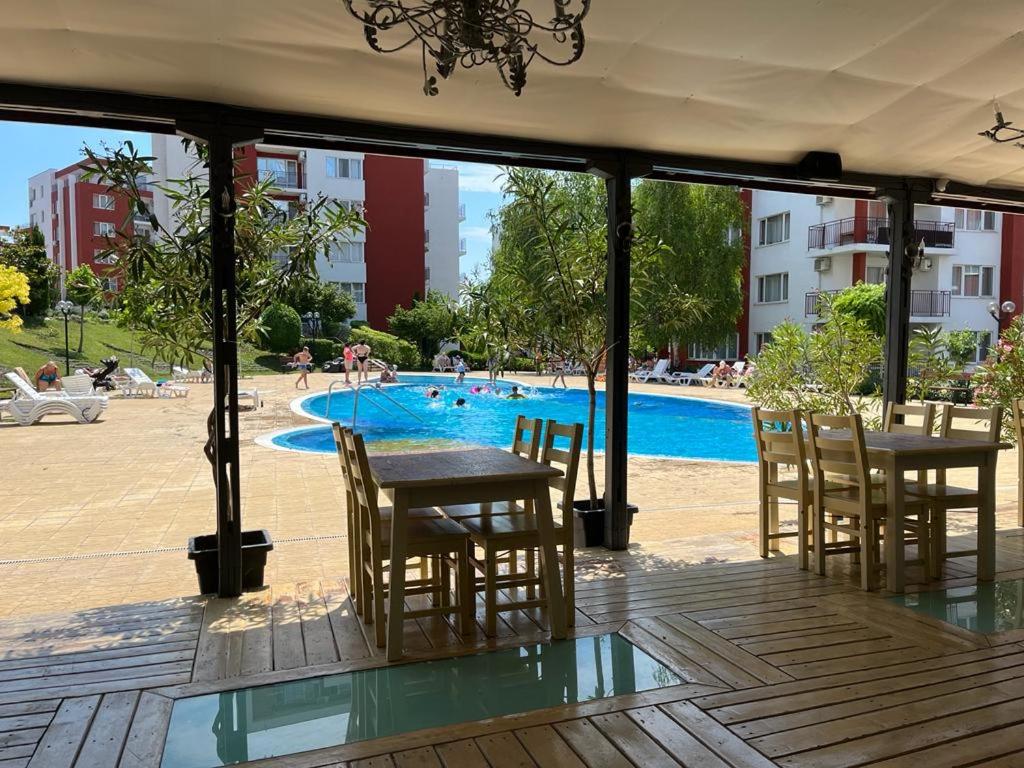 Beautiful apartment right by the sea, Sveti Vlas