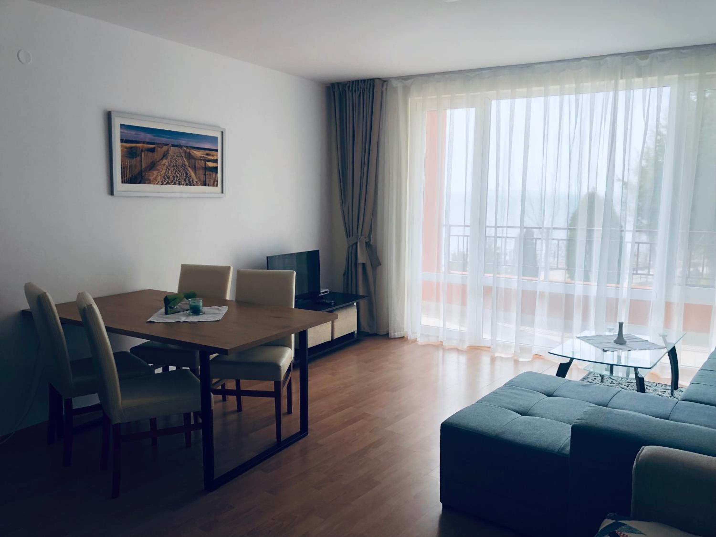 Beautiful apartment right by the sea, Sveti Vlas