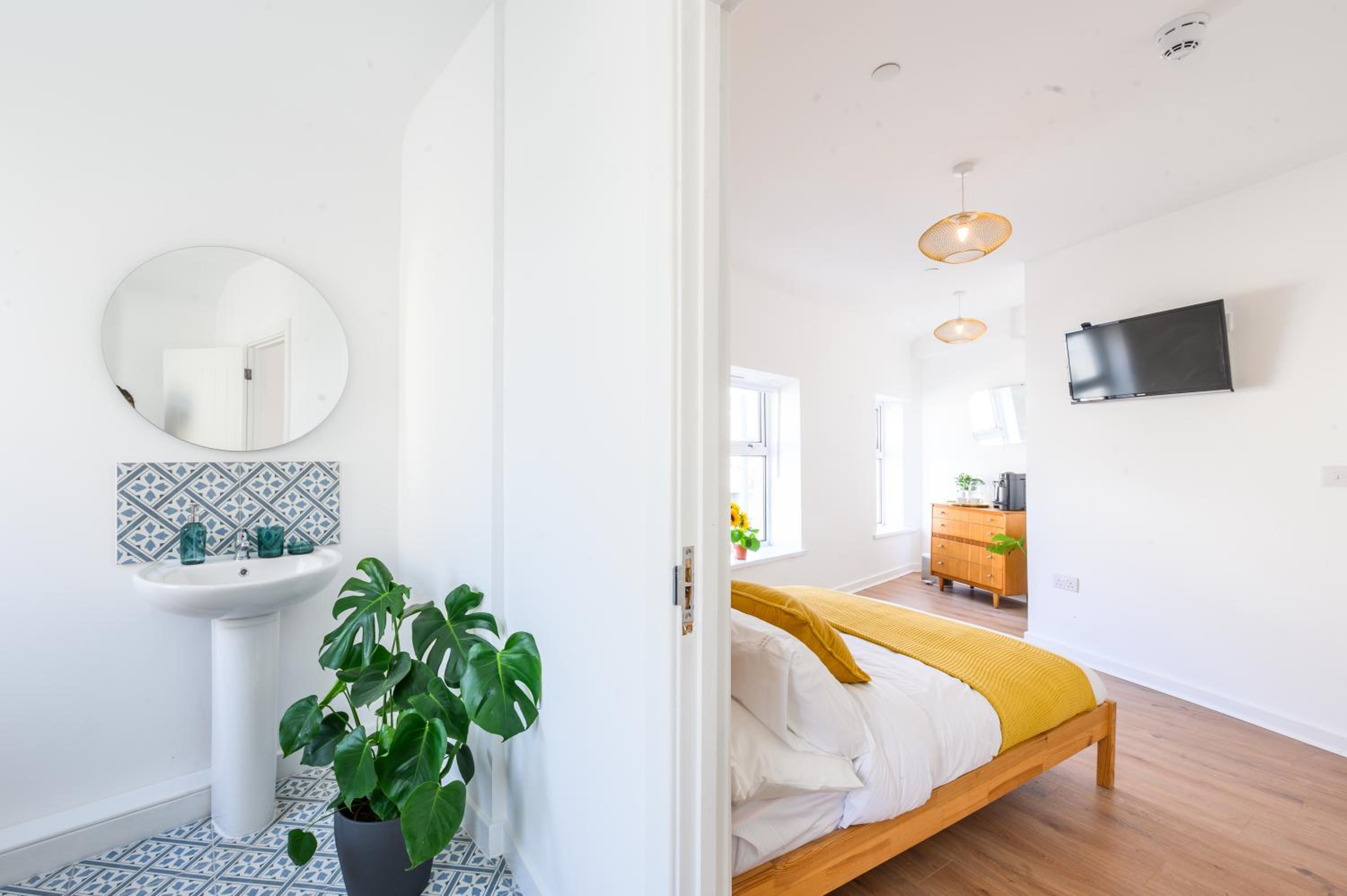 Neighbourhood Bedrooms