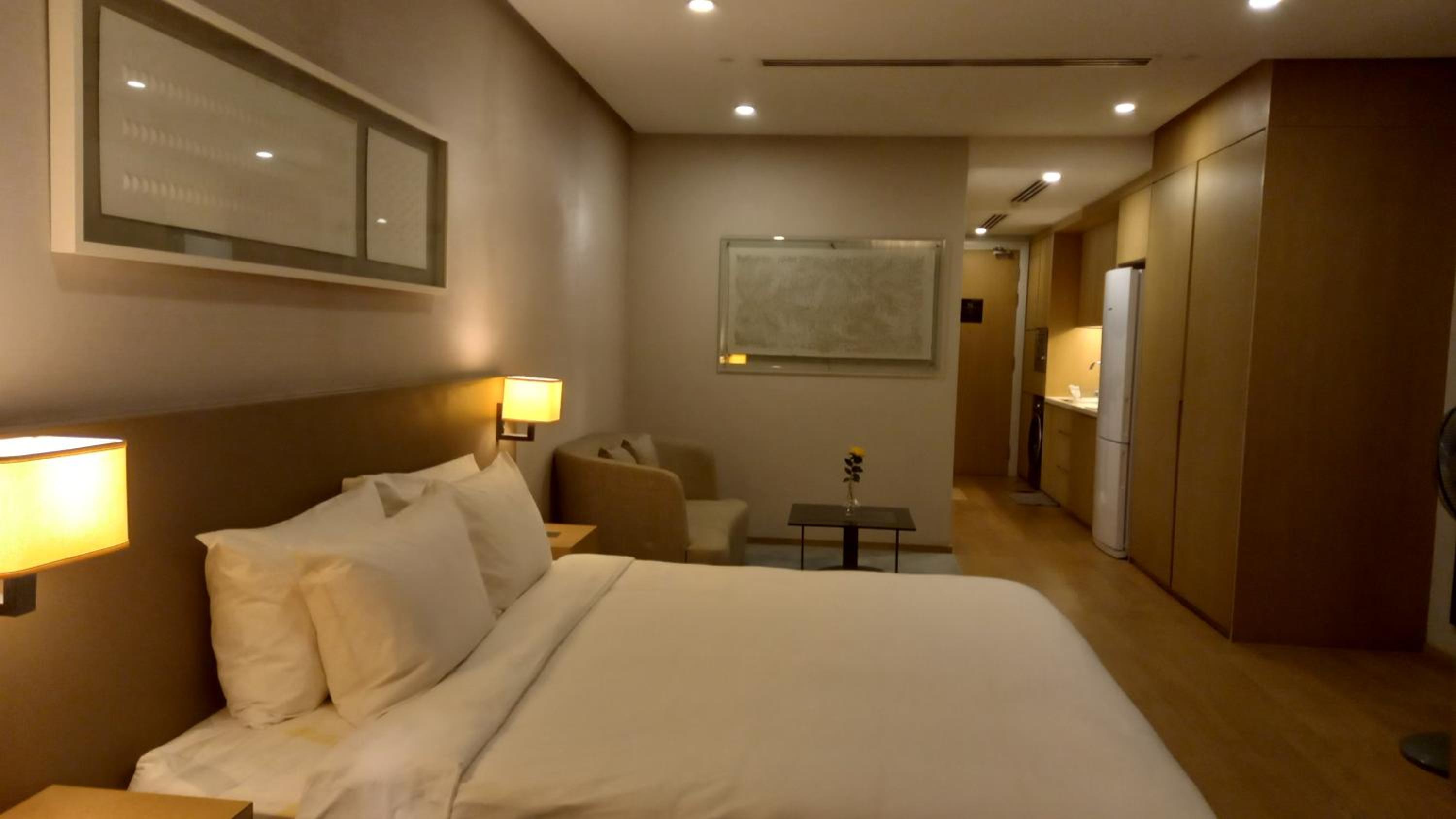 Cozy Apartment with Jacuzzi and Sauna at 188 Suites Klcc