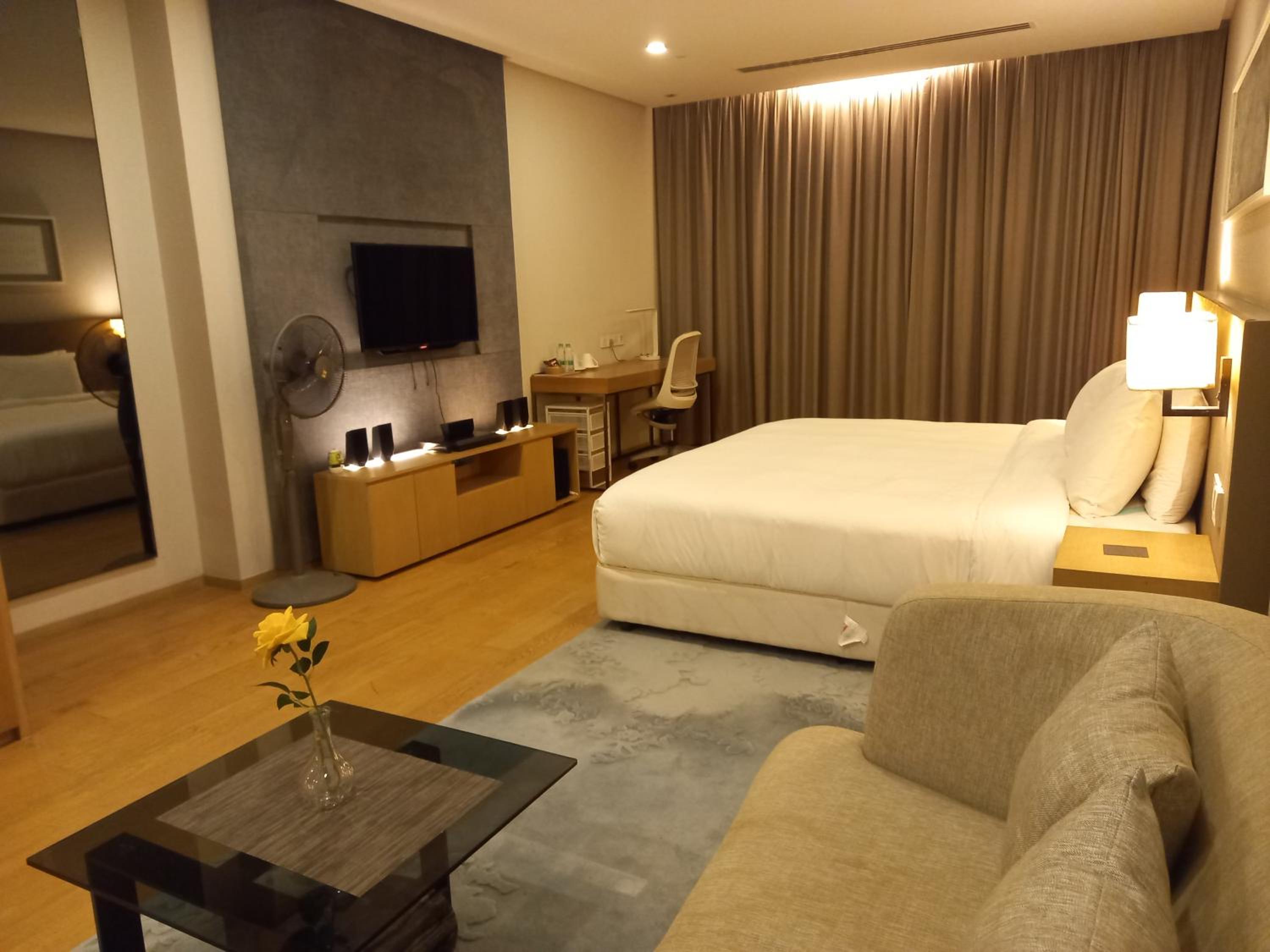 Cozy Apartment with Jacuzzi and Sauna at 188 Suites Klcc