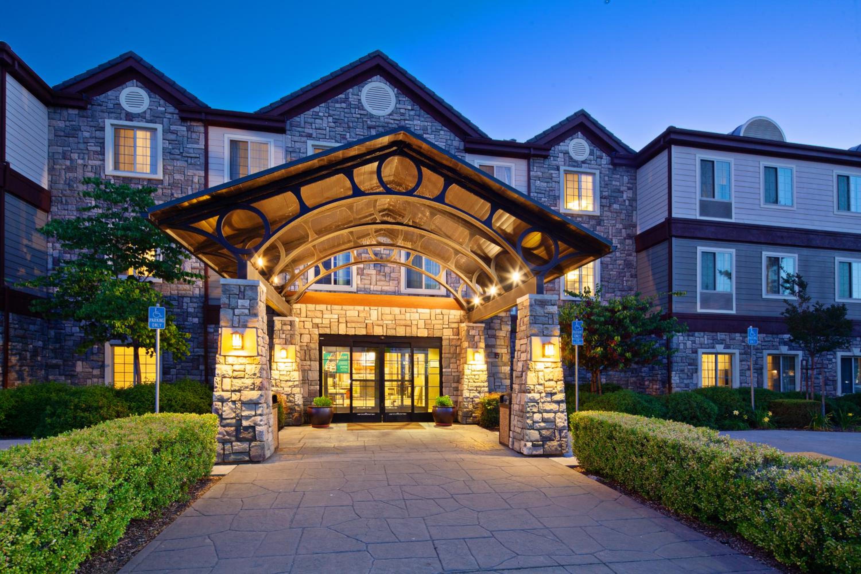 Fairfield Vacations - Staybridge Suites Fairfield Napa Valley Area, an IHG Hotel - Property Image 45