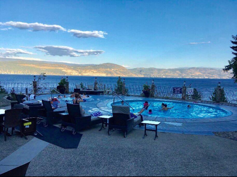 3 BR Lake Okanagan Resort, West Kelowna!