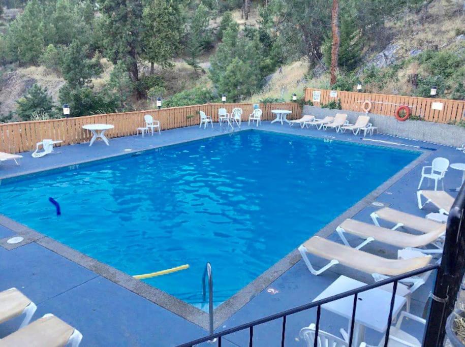 3 BR Lake Okanagan Resort, West Kelowna!