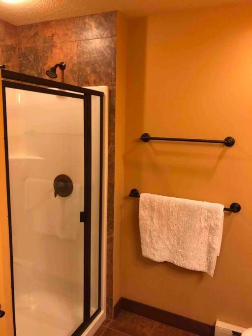 3 BR Lake Okanagan Resort, West Kelowna!