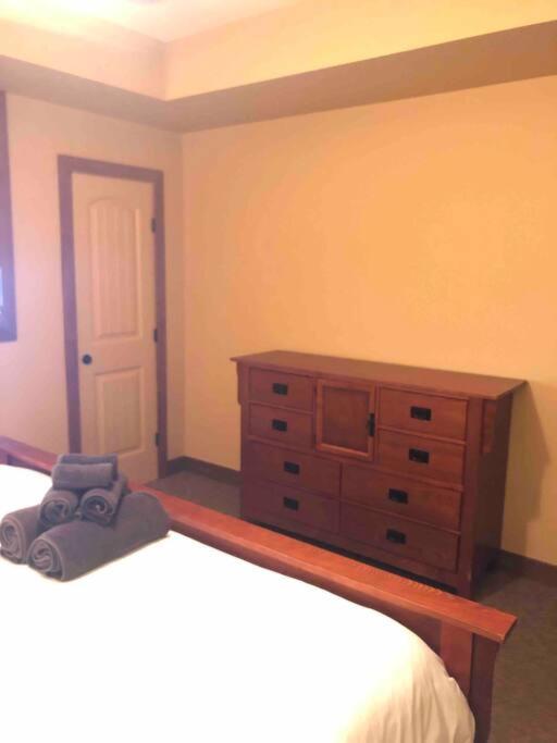3 BR Lake Okanagan Resort, West Kelowna!