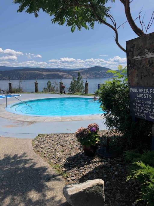 3 BR Lake Okanagan Resort, West Kelowna!