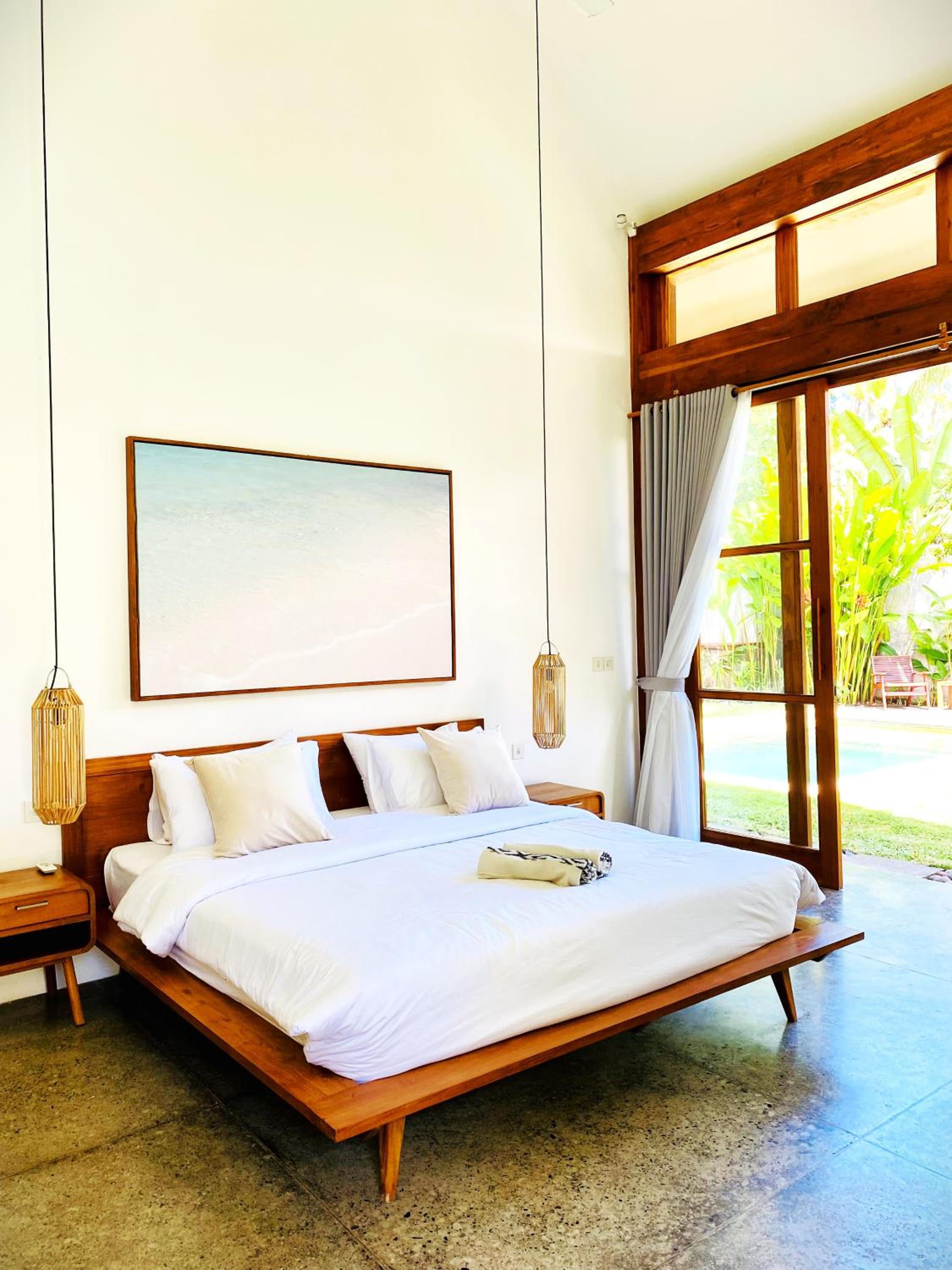 SUNDAY Villa with private pool, near centre and beach view 4