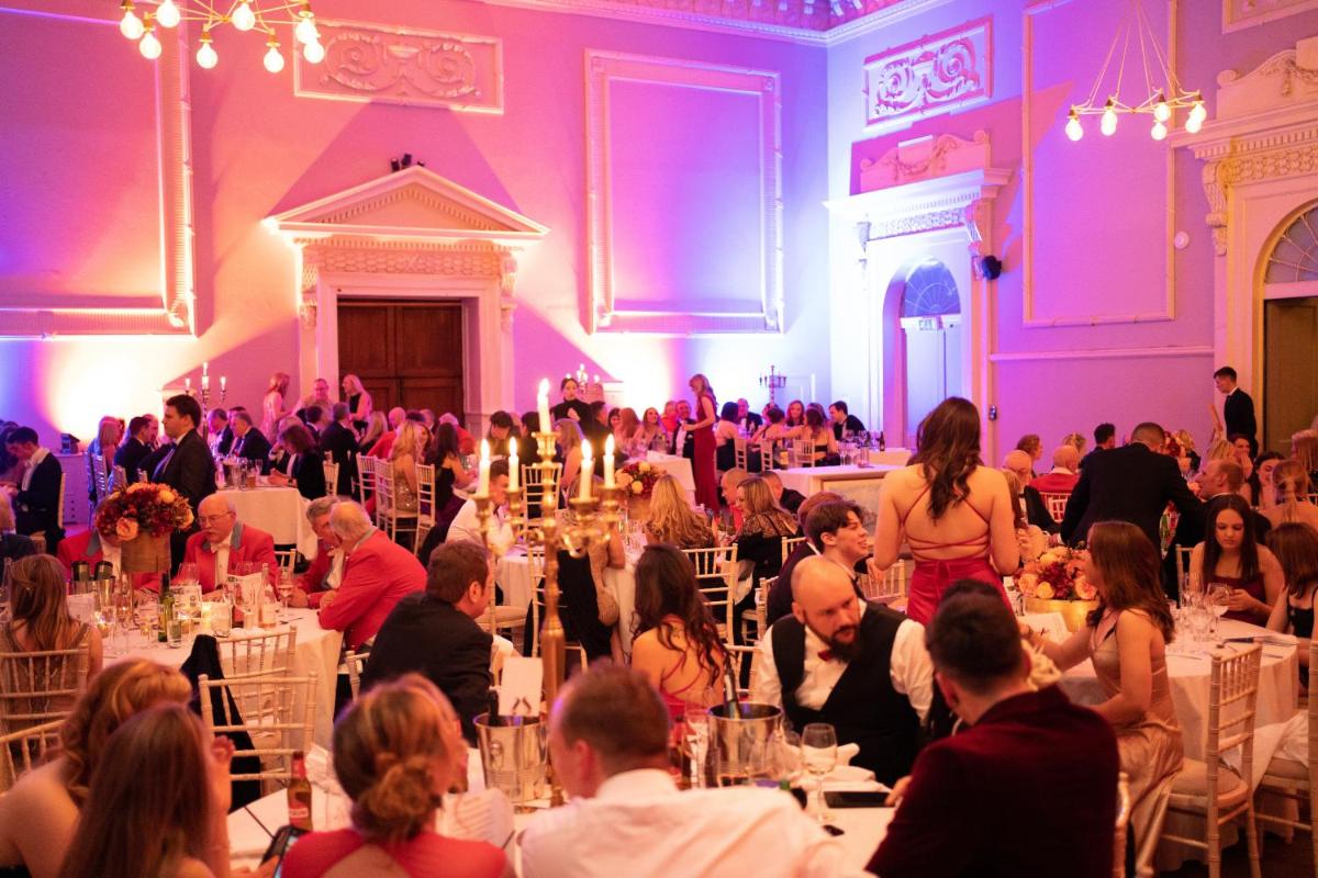 banquet hall