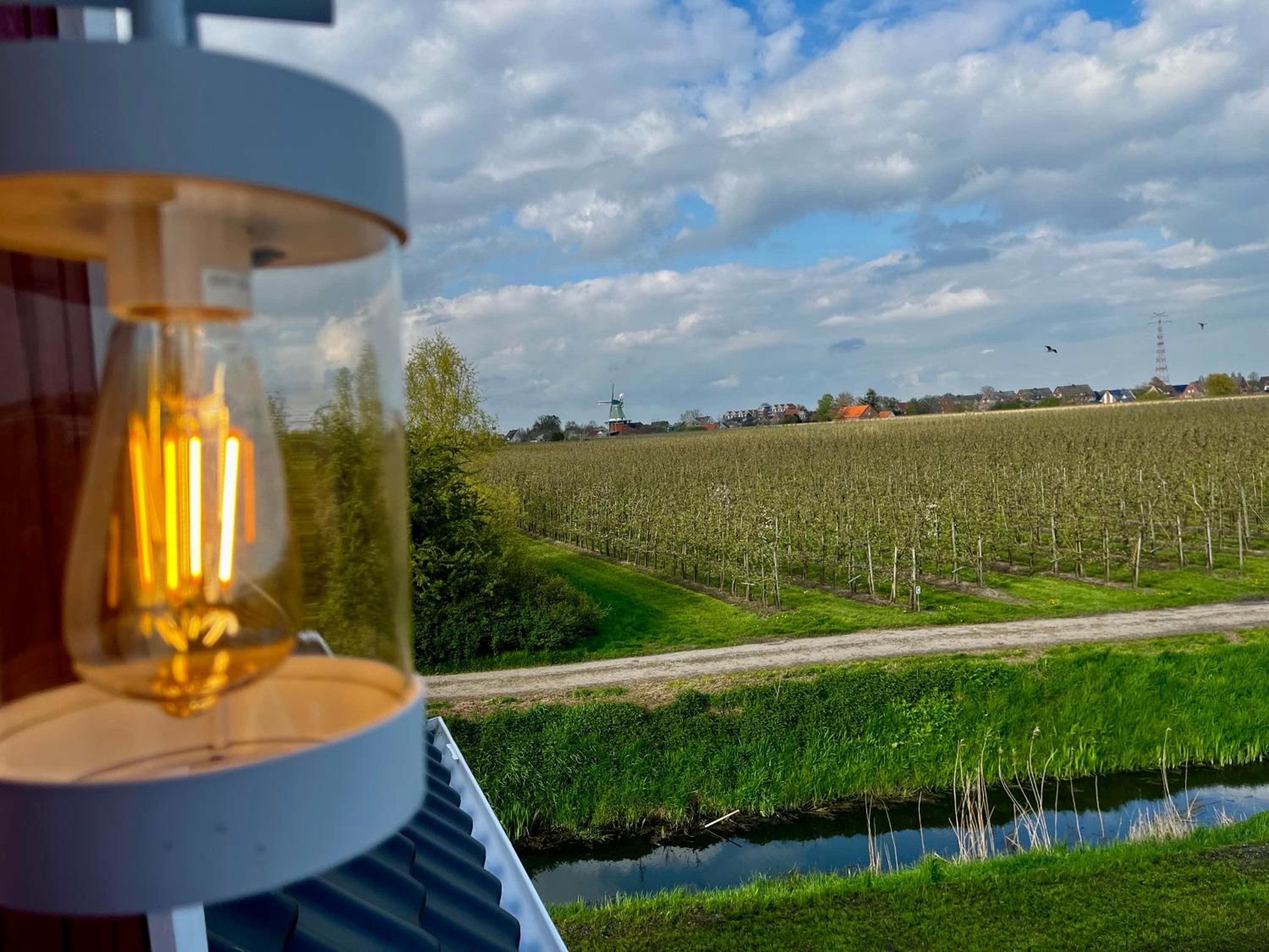 Muggelhuus das Loft mit Elbdeichblick im Alten Land und mit Wallbox