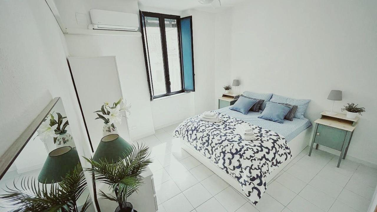 Casa Titti en Vietri — hotel room