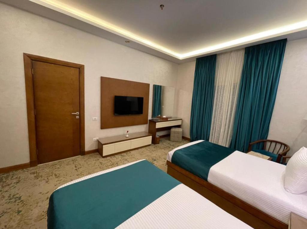 hotel room