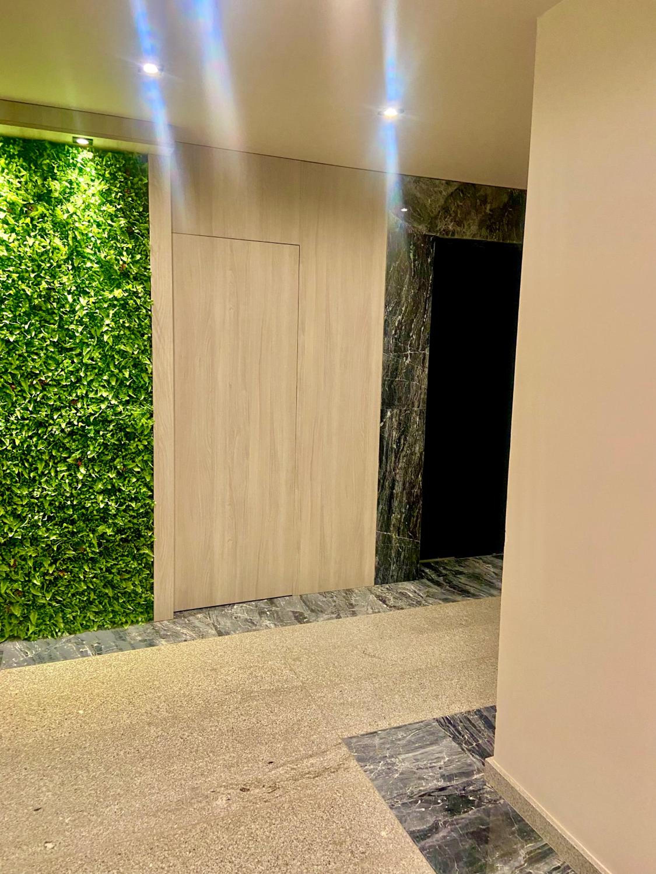 M&M Center Apartment with free parking