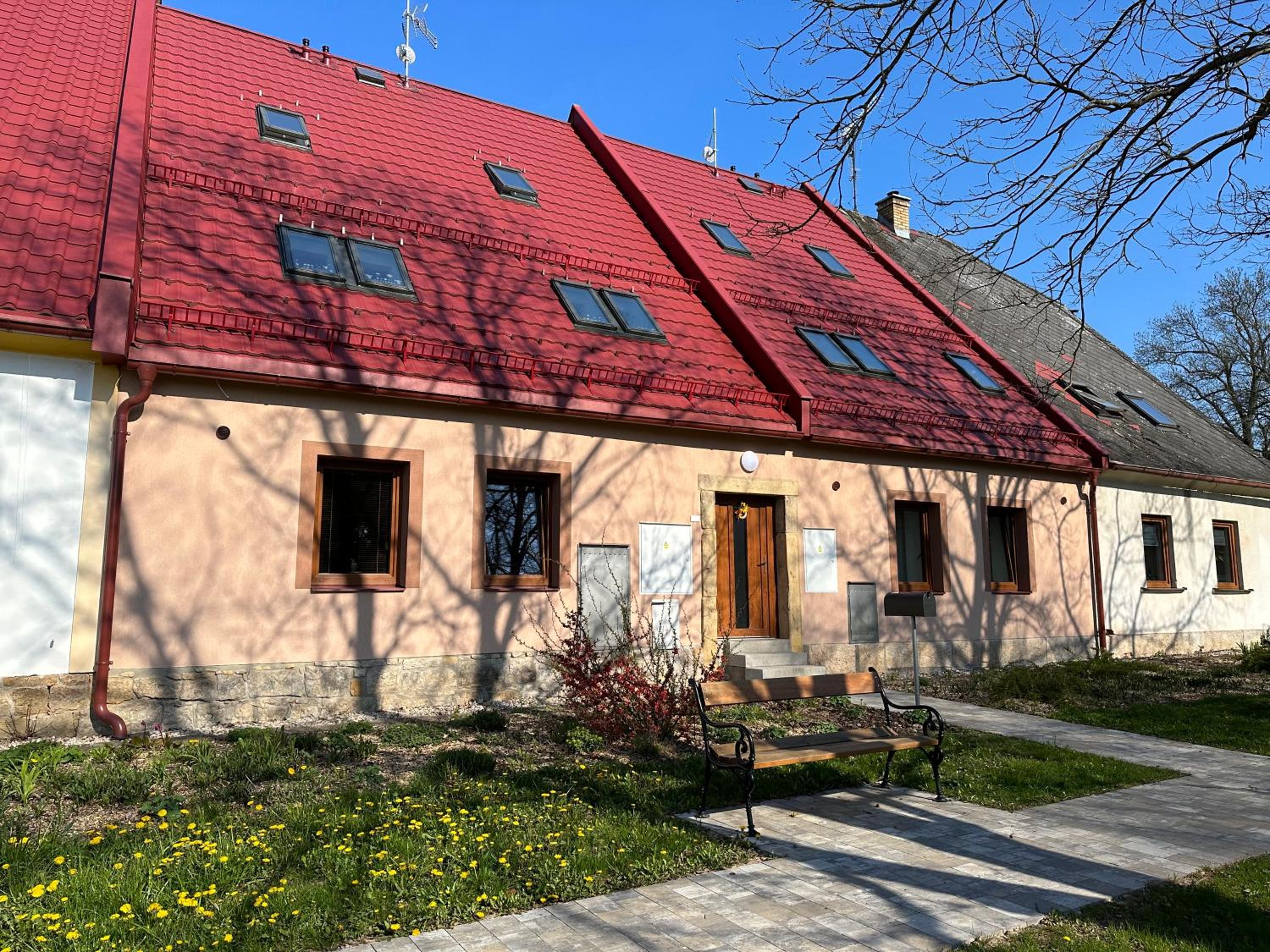Apartmány Monastery Suites Žireč