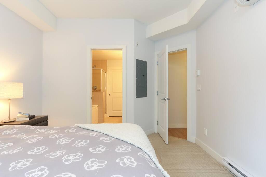 Stay In The Okanagan - Copper Sky, West Kelowna
