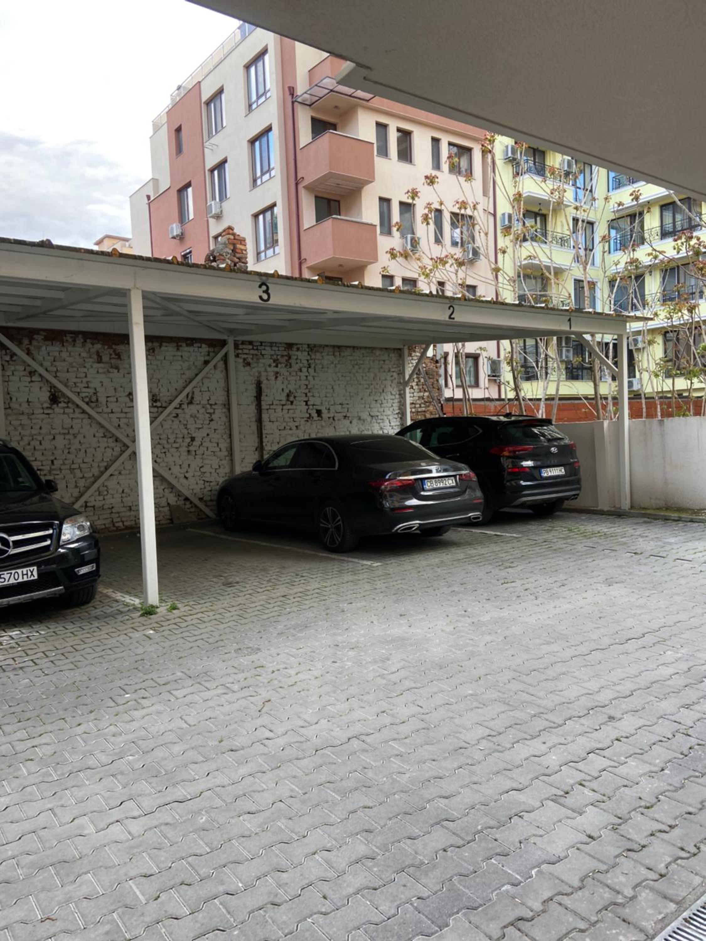 M&M Center Apartment with free parking