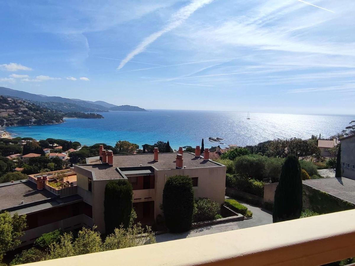 Vue Mer - Appartement 2 Pièces avec Terrasse et Parking Privé au Lavandou. - FR-1-308-19 view 2