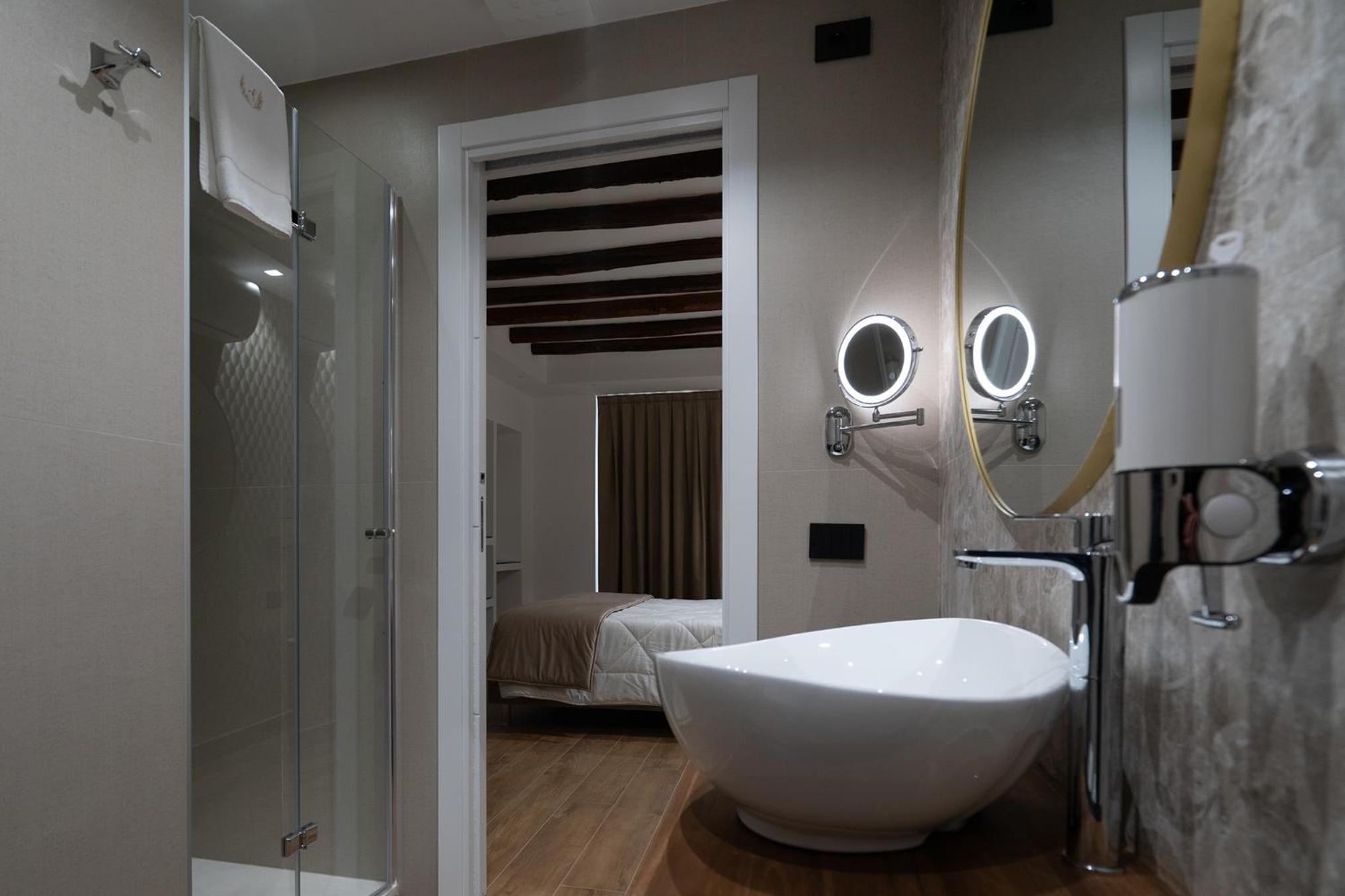 Sofi' Center Rooms