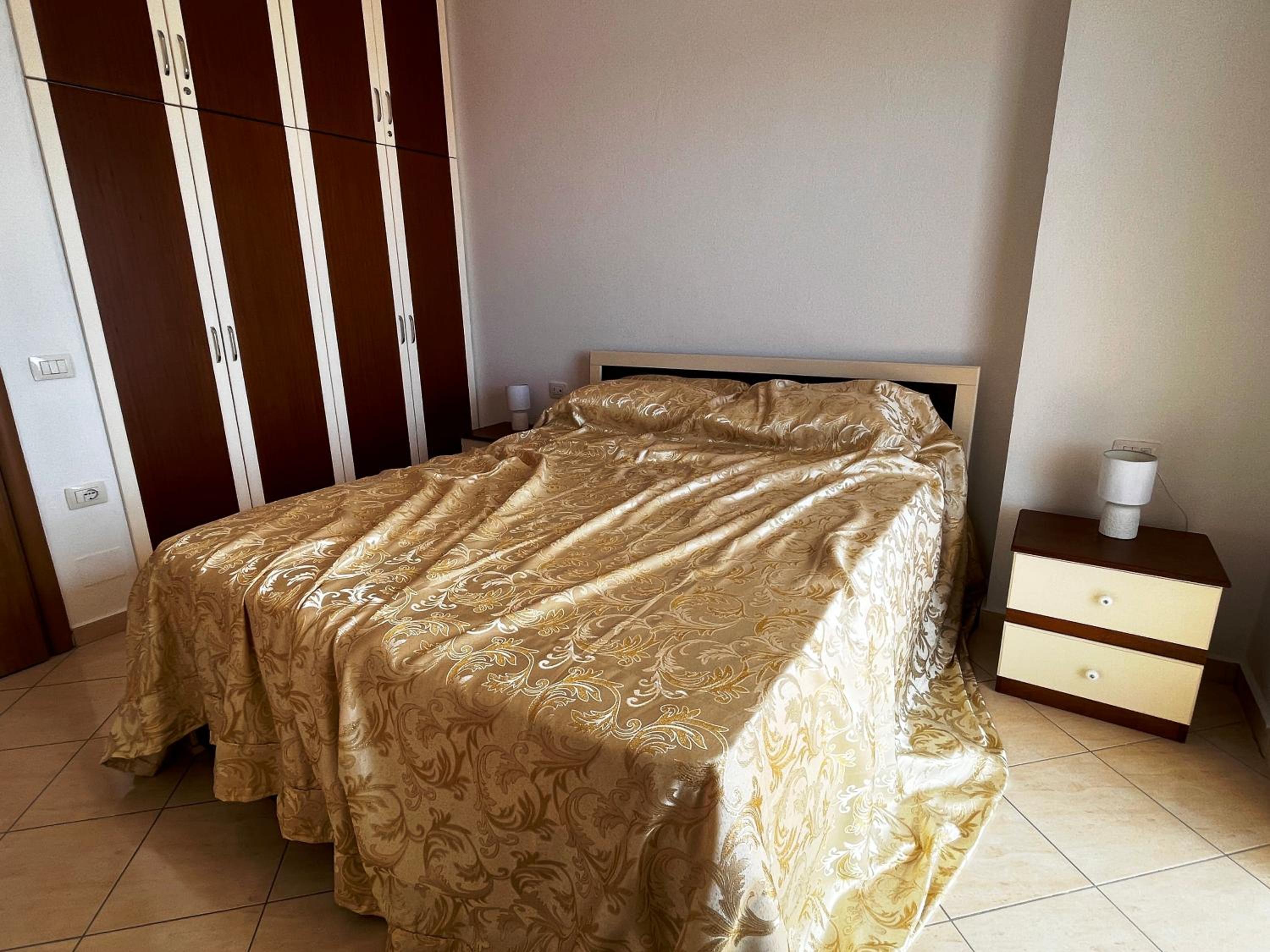 Luxury King and Queen apartment for Royal Holiday