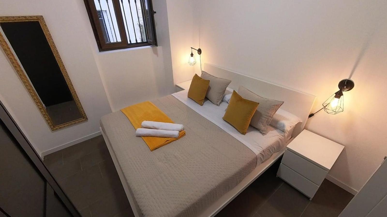 Alojamiento Los naranjos con Piscina y Parking gratuito