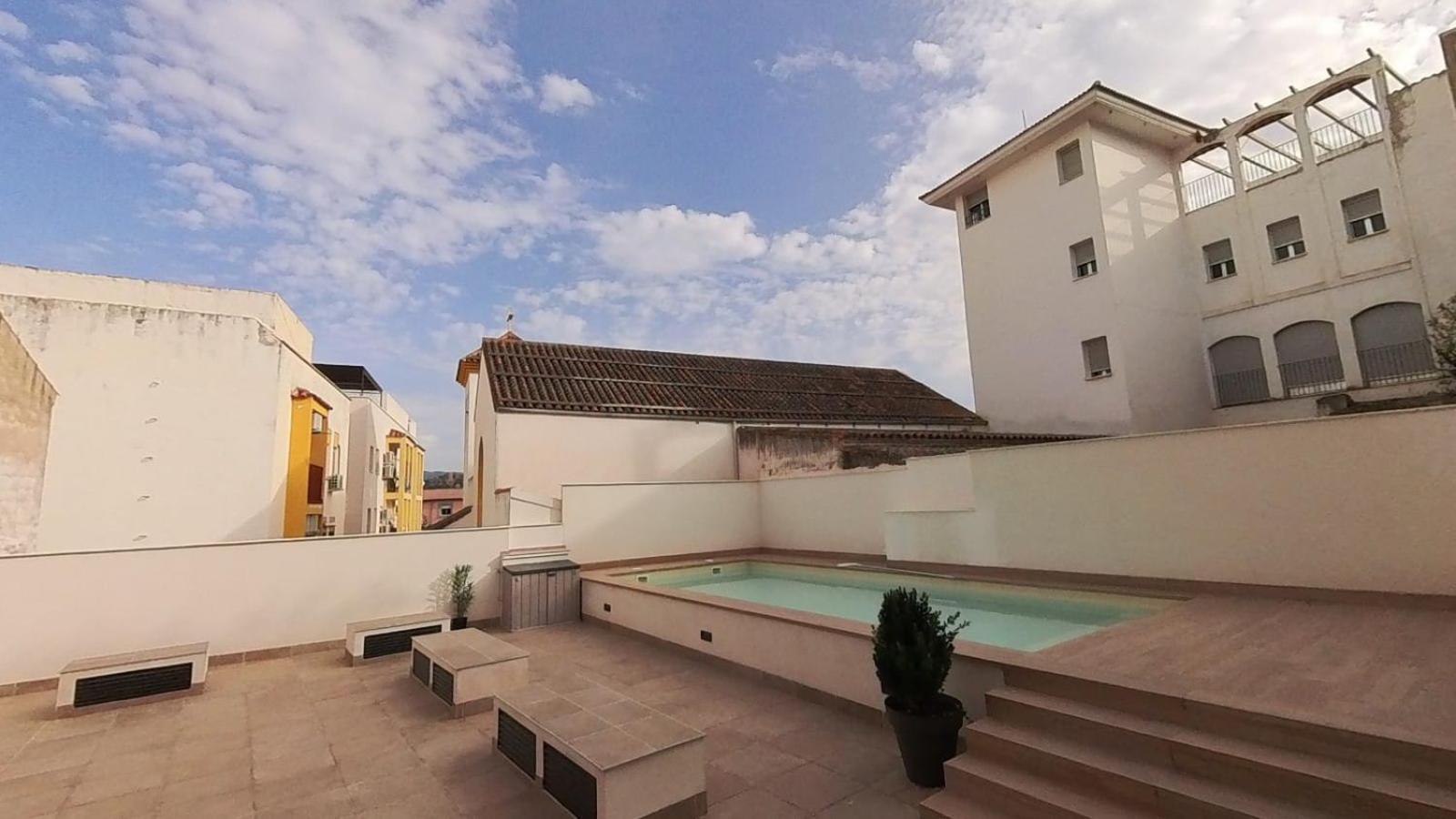 Alojamiento Los naranjos con Piscina y Parking gratuito
