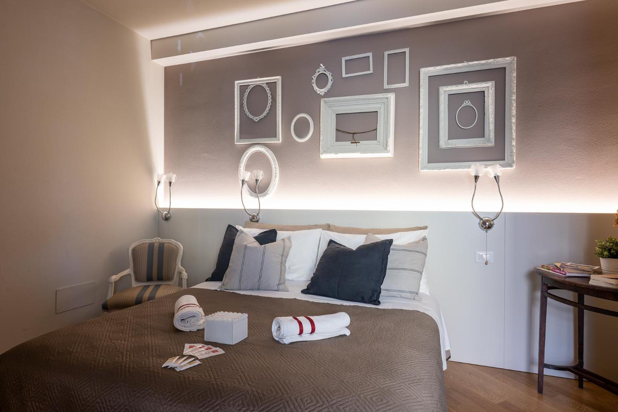 Elegant Location in Florence - 2 FREE PARKING!