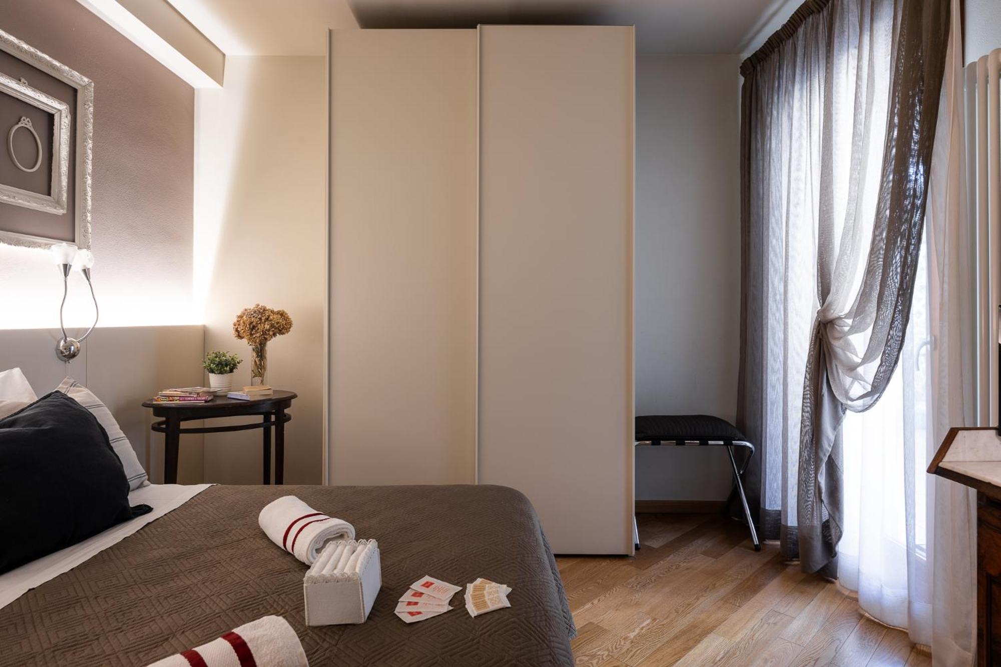 Elegant Location in Florence - 2 FREE PARKING!