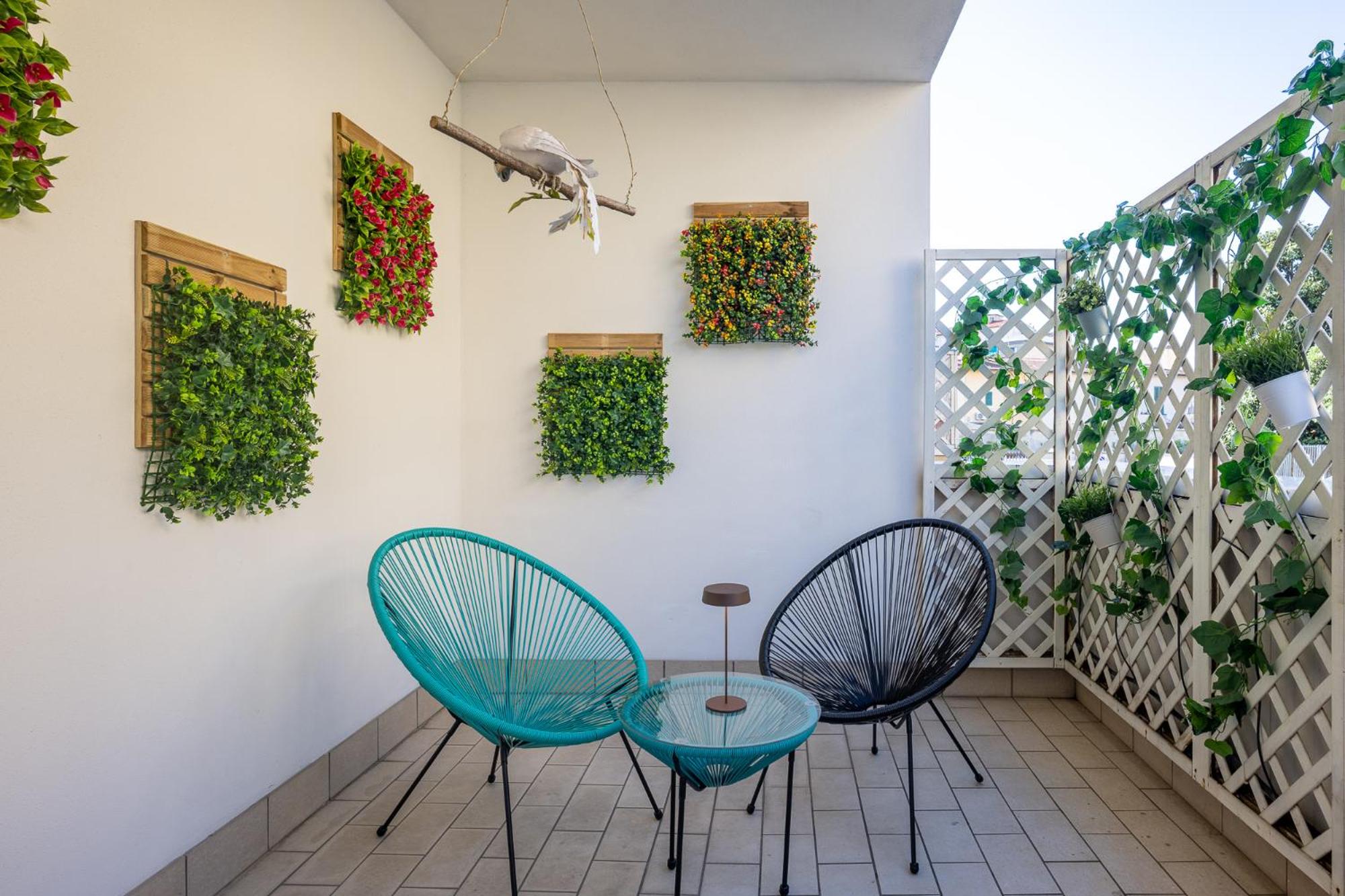 Elegant Location in Florence - 2 FREE PARKING!