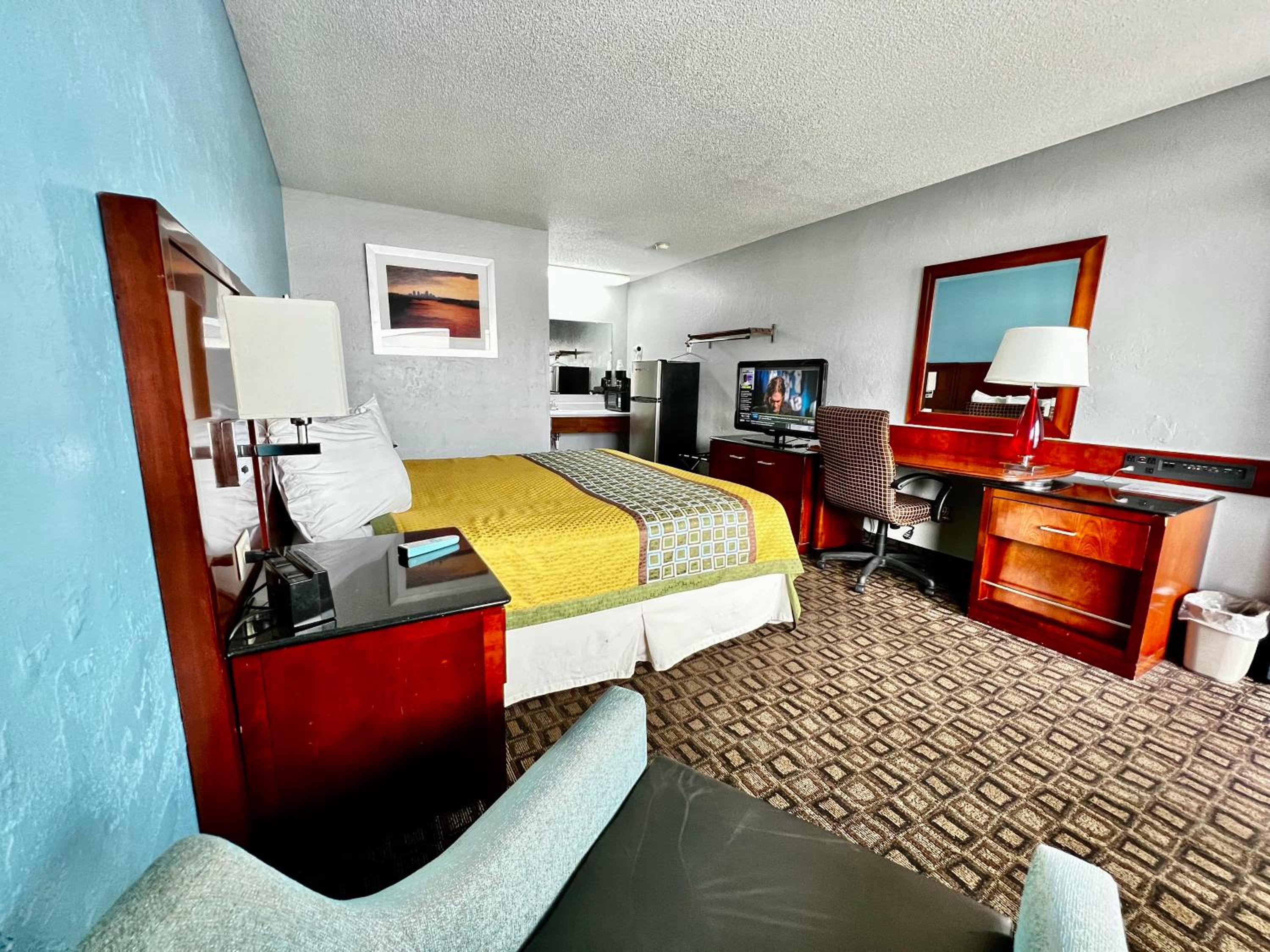 Lakes Inn