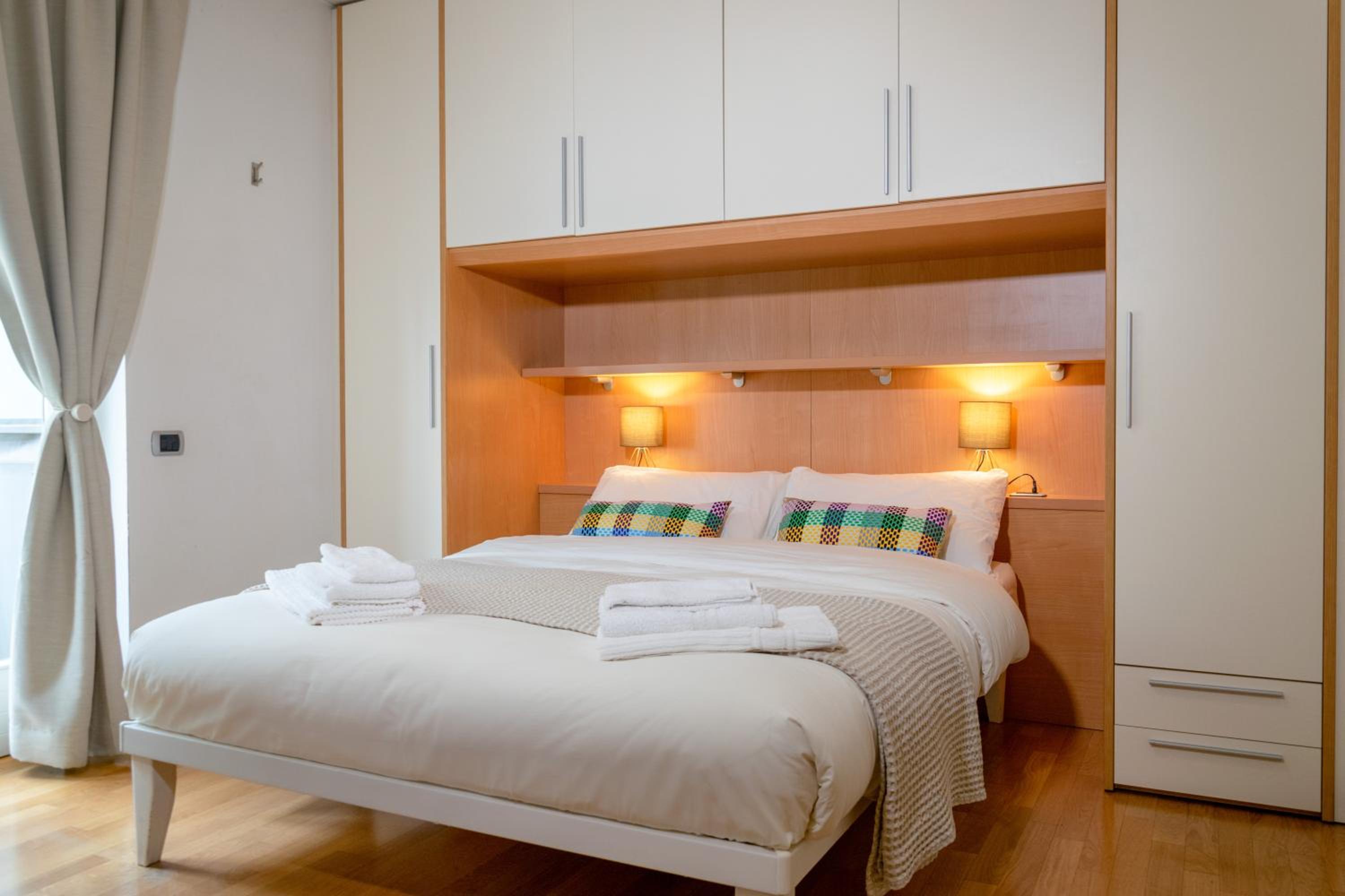 Riva Central Apartment - Free Parking view 2
