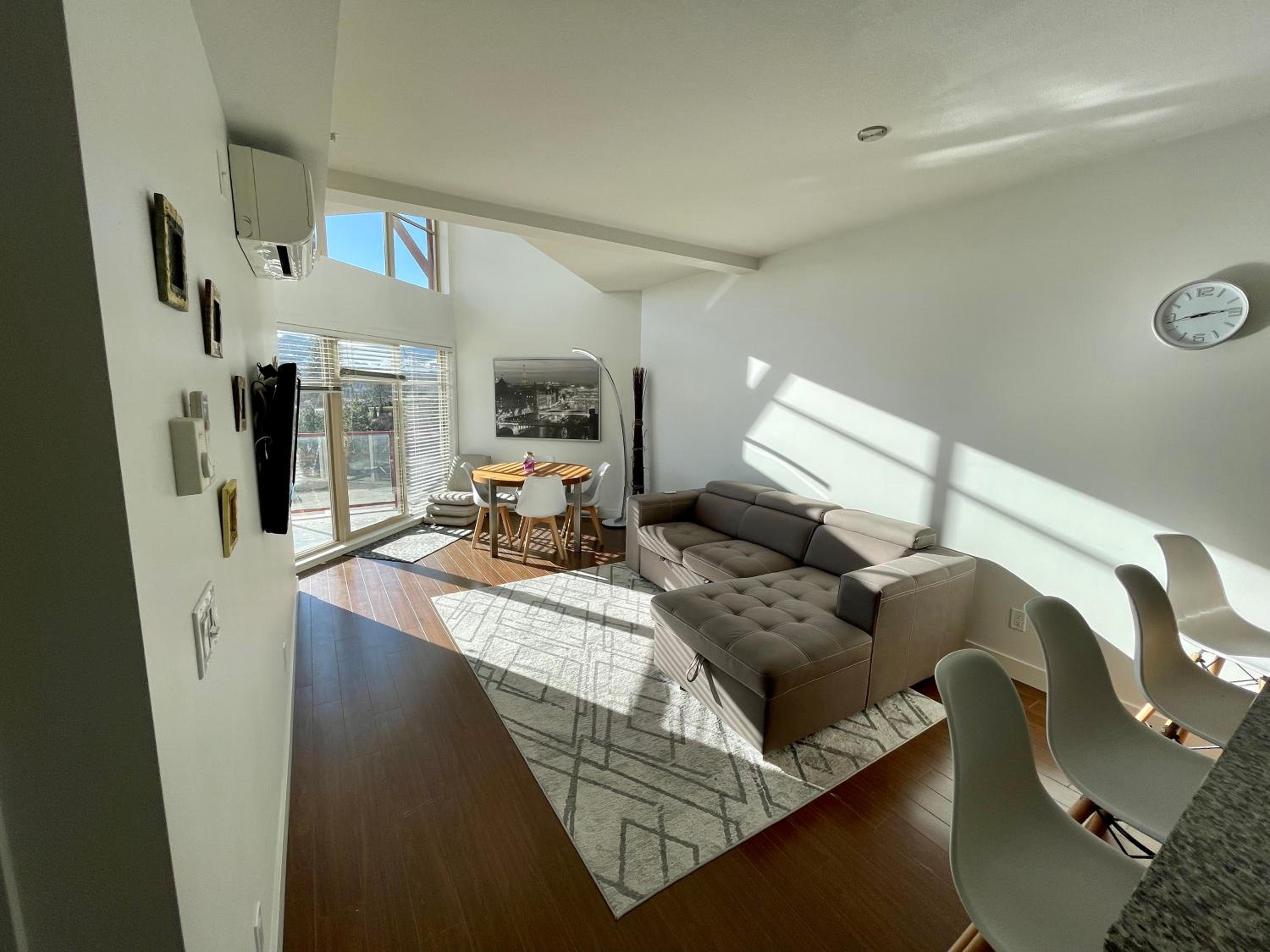 Stay In The Okanagan - Copper Sky, West Kelowna