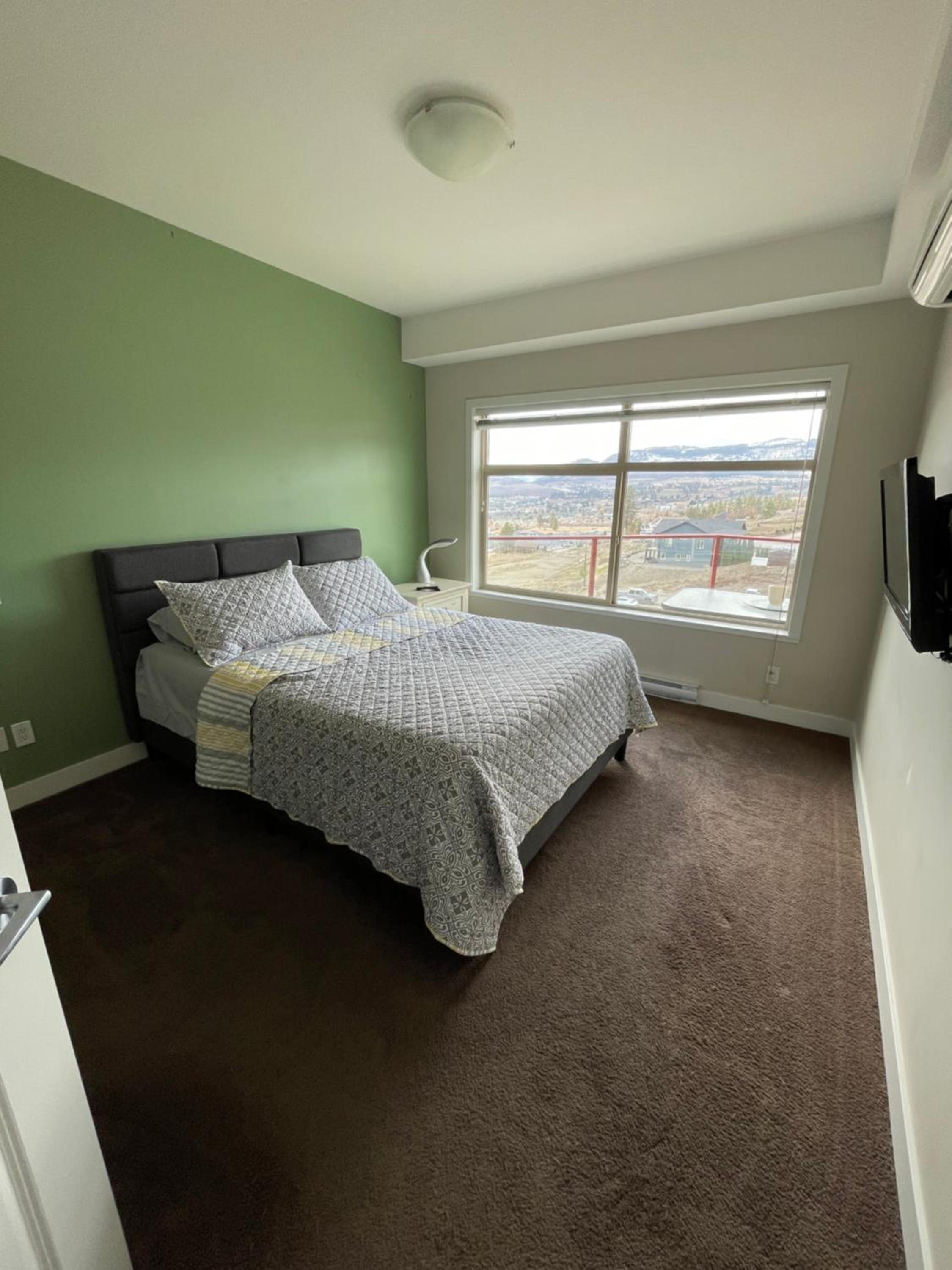 Stay In The Okanagan - Copper Sky, West Kelowna