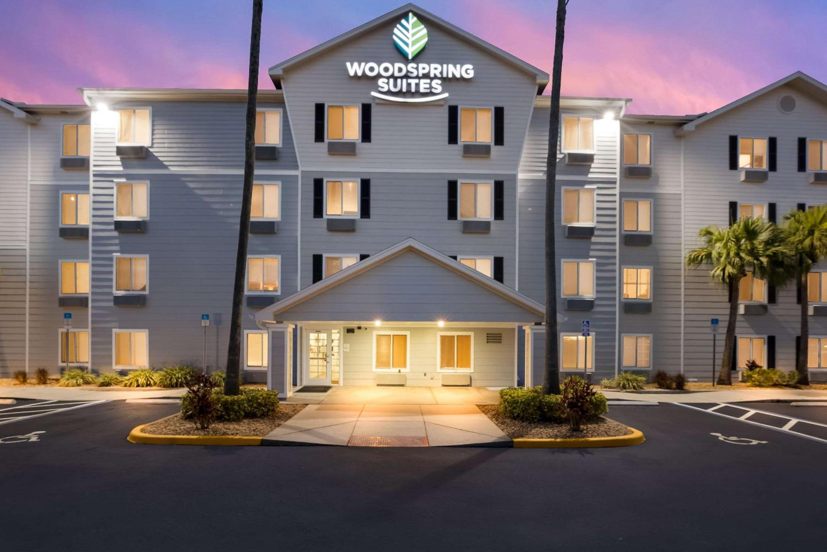 Orlando Vacations - WoodSpring Suites Orlando North - Maitland - Property Image 3