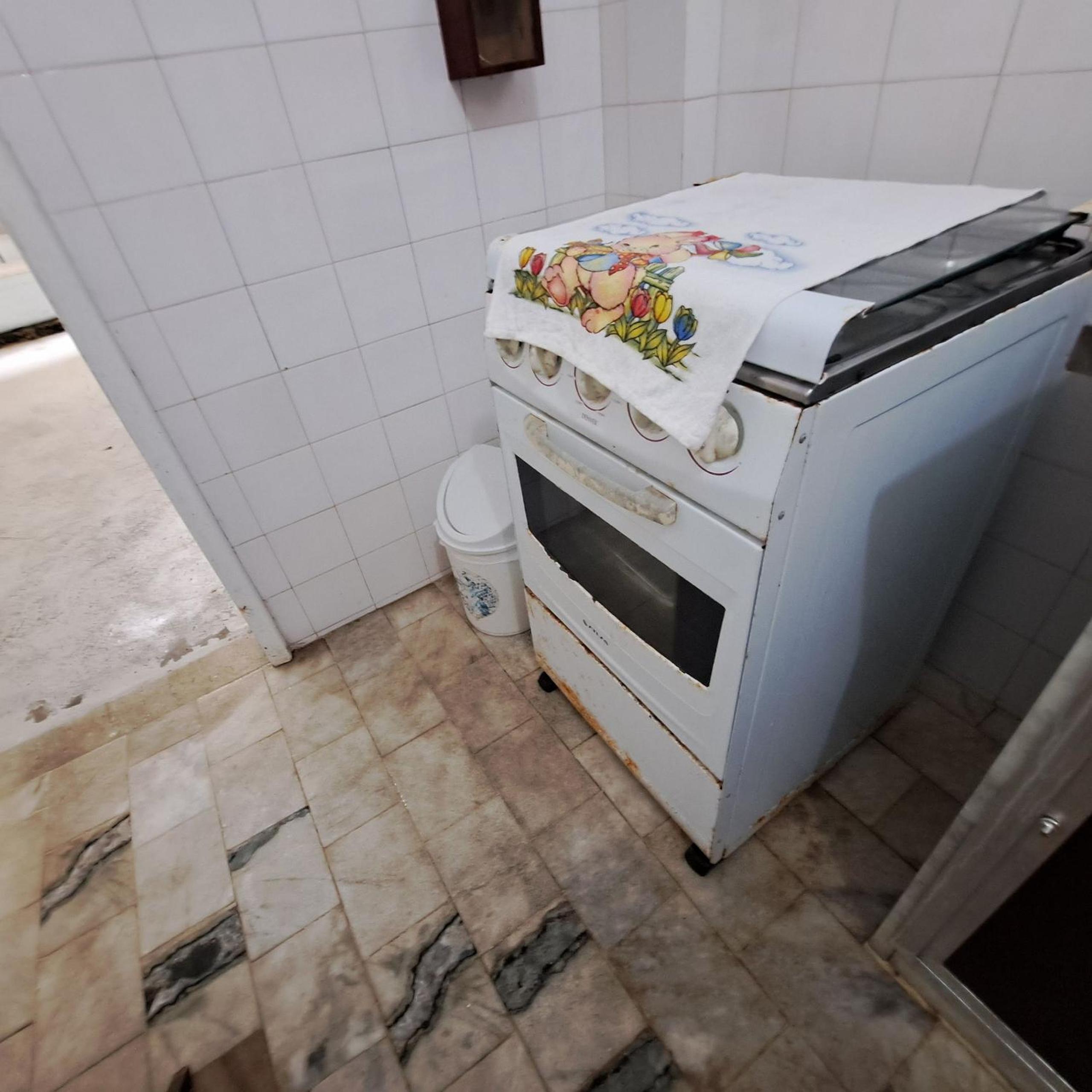 Casa beira da Praia Peró Condomínio com segurança