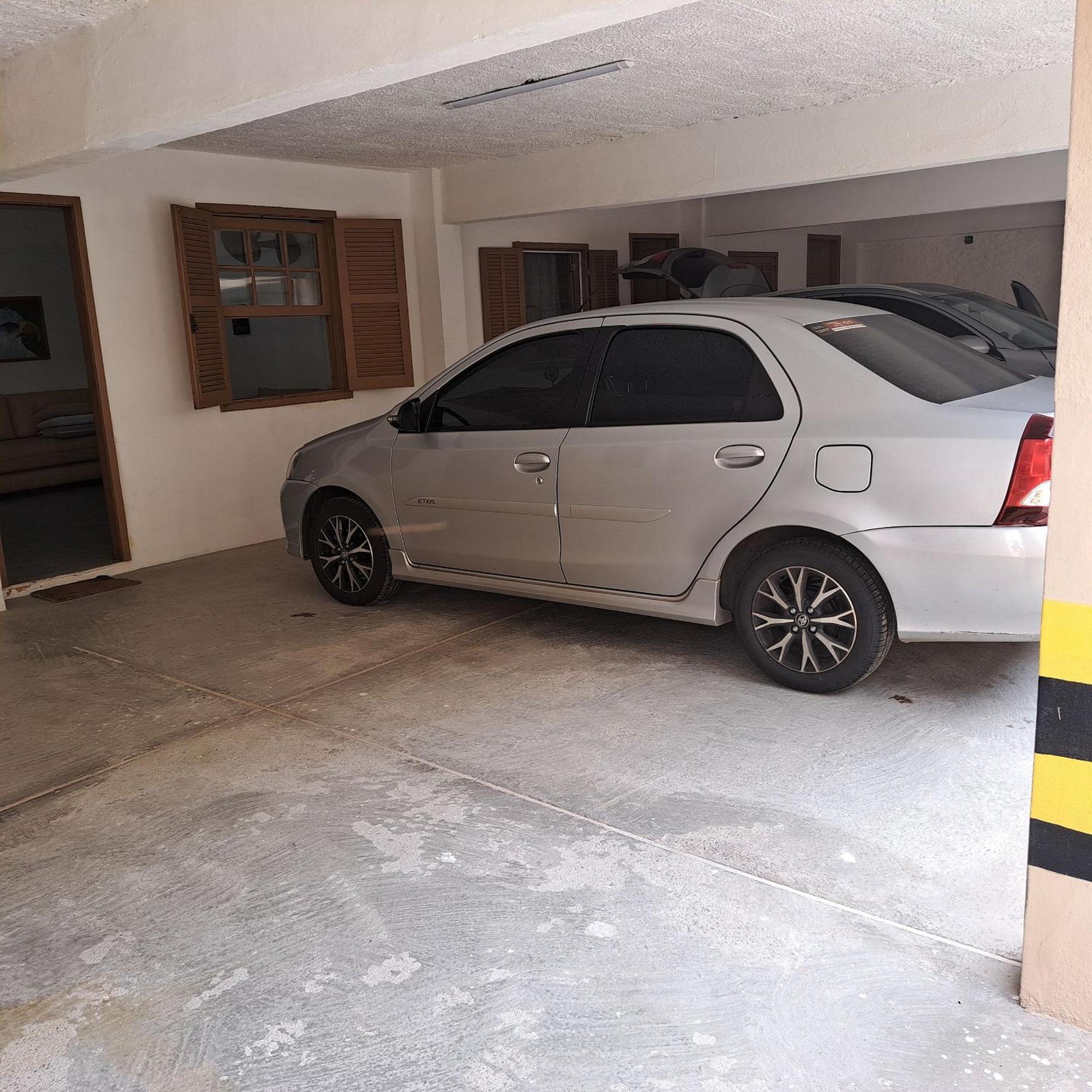 Casa beira da Praia Peró Condomínio com segurança