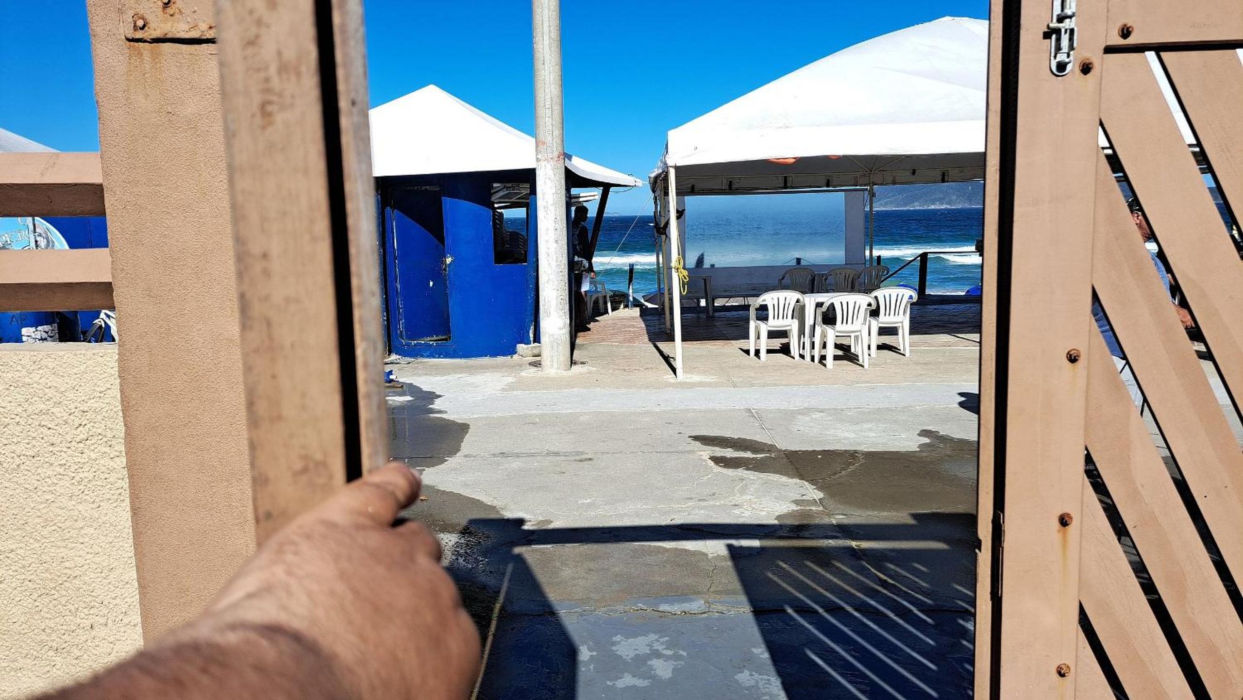 Casa espaçosa à beira-mar Peró Cabo Frio RJ