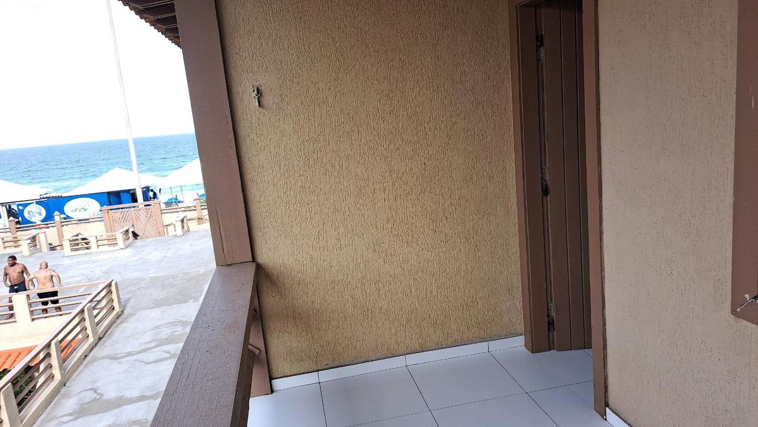 Casa espaçosa à beira-mar Peró Cabo Frio RJ