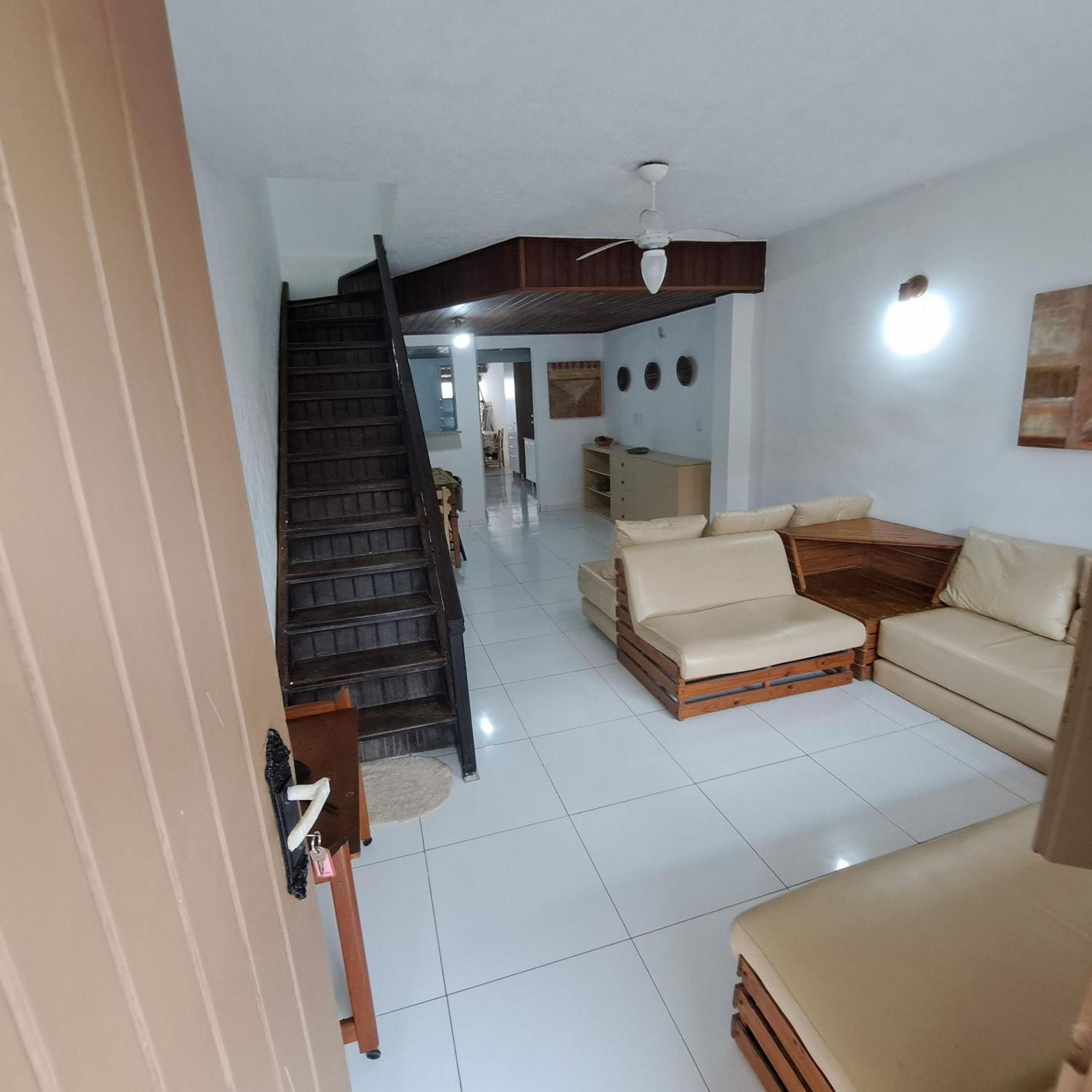 Casa espaçosa à beira-mar Peró Cabo Frio RJ